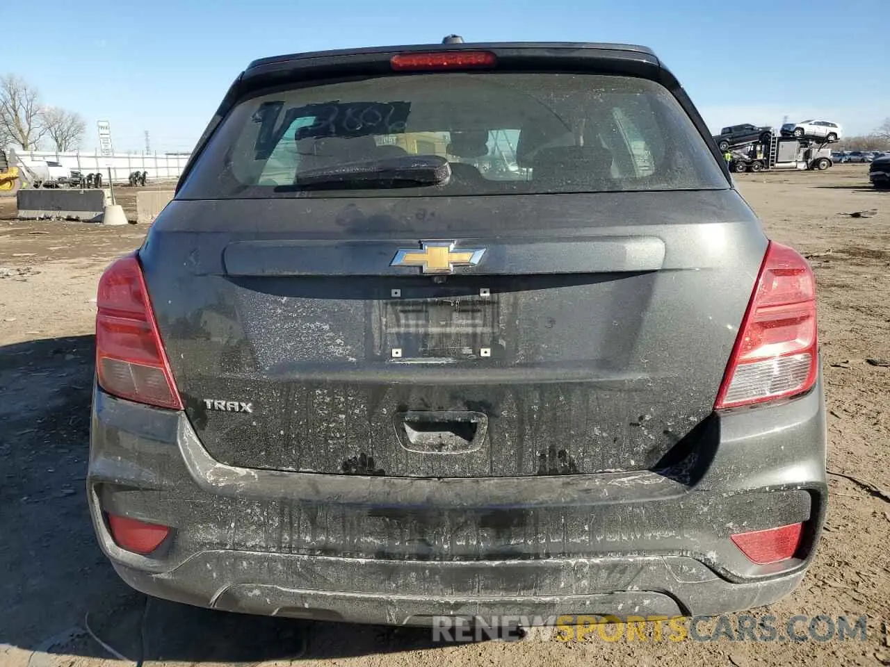 6 Photograph of a damaged car 3GNCJKSB2KL153061 CHEVROLET TRAX 2019