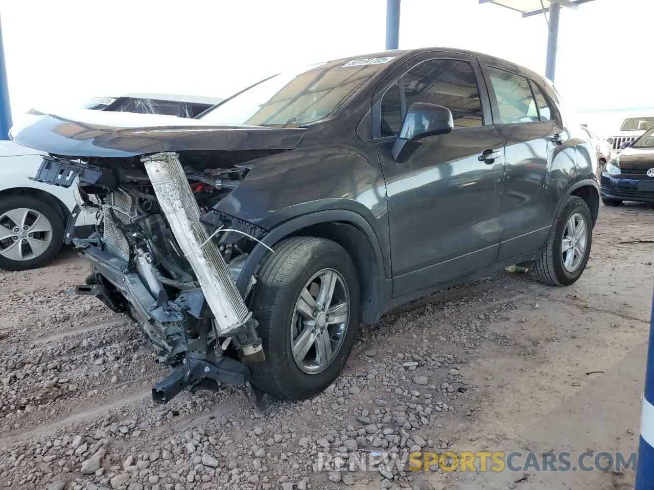 1 Photograph of a damaged car 3GNCJKSB2KL206857 CHEVROLET TRAX 2019