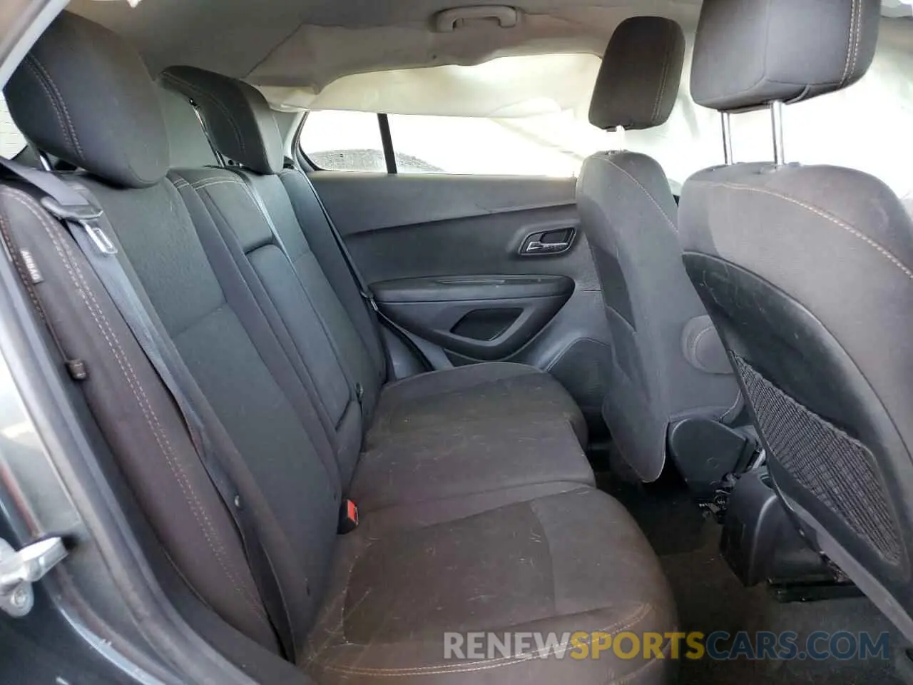 11 Photograph of a damaged car 3GNCJKSB2KL206857 CHEVROLET TRAX 2019