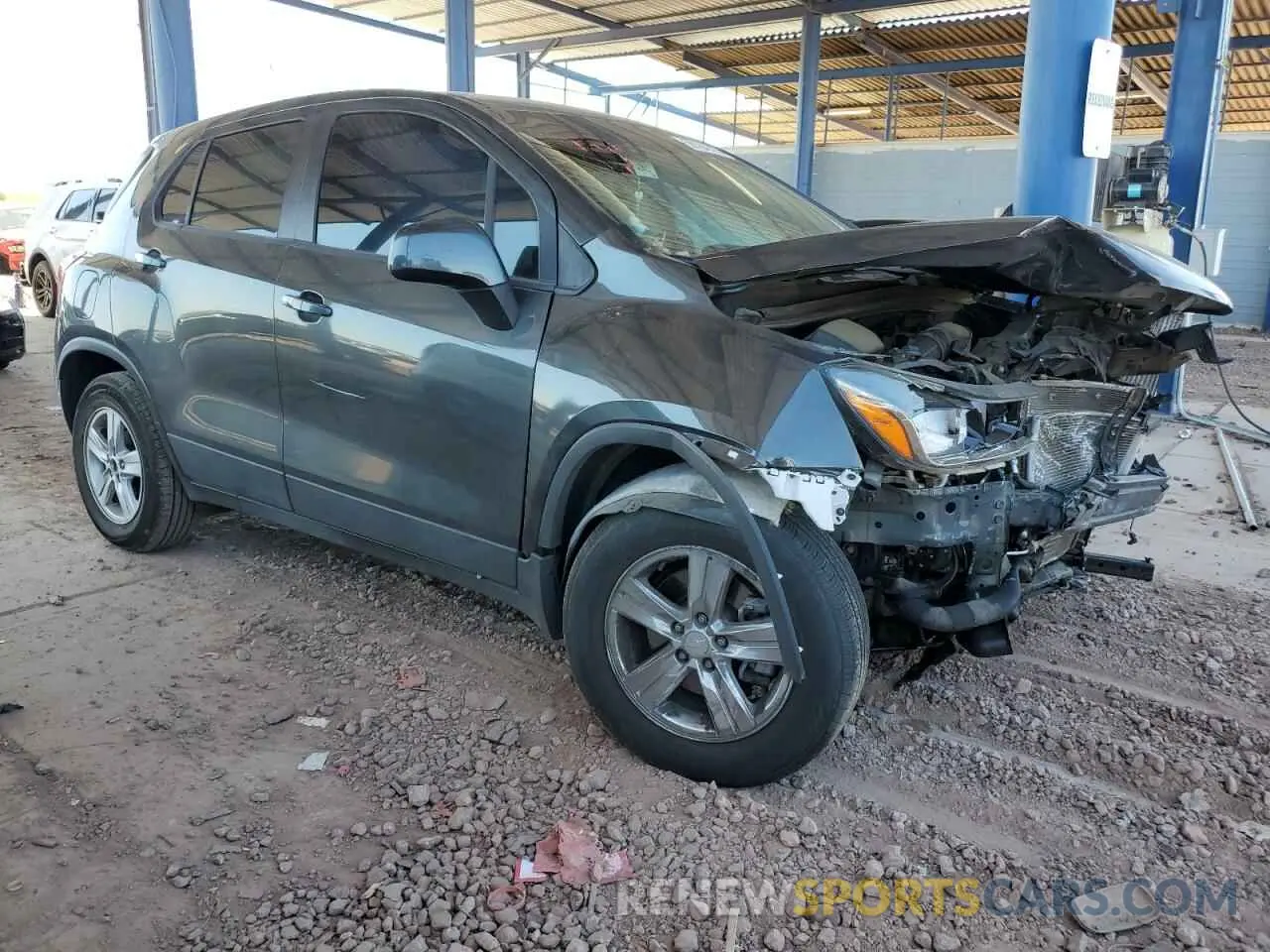 4 Photograph of a damaged car 3GNCJKSB2KL206857 CHEVROLET TRAX 2019