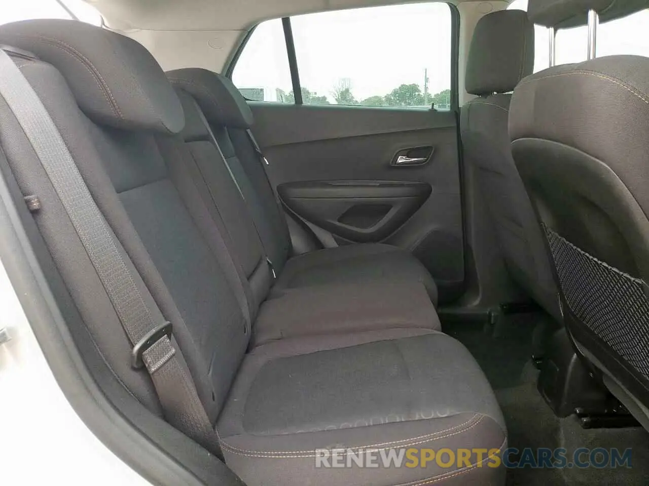 11 Photograph of a damaged car 3GNCJKSB2KL336752 CHEVROLET TRAX 2019