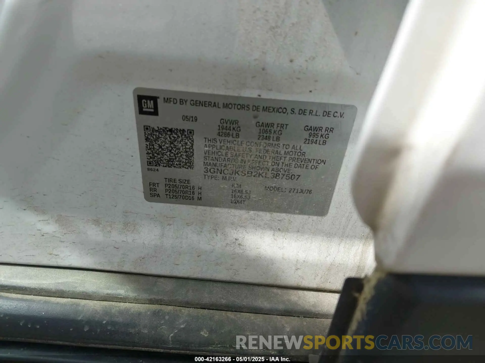 9 Photograph of a damaged car 3GNCJKSB2KL387507 CHEVROLET TRAX 2019