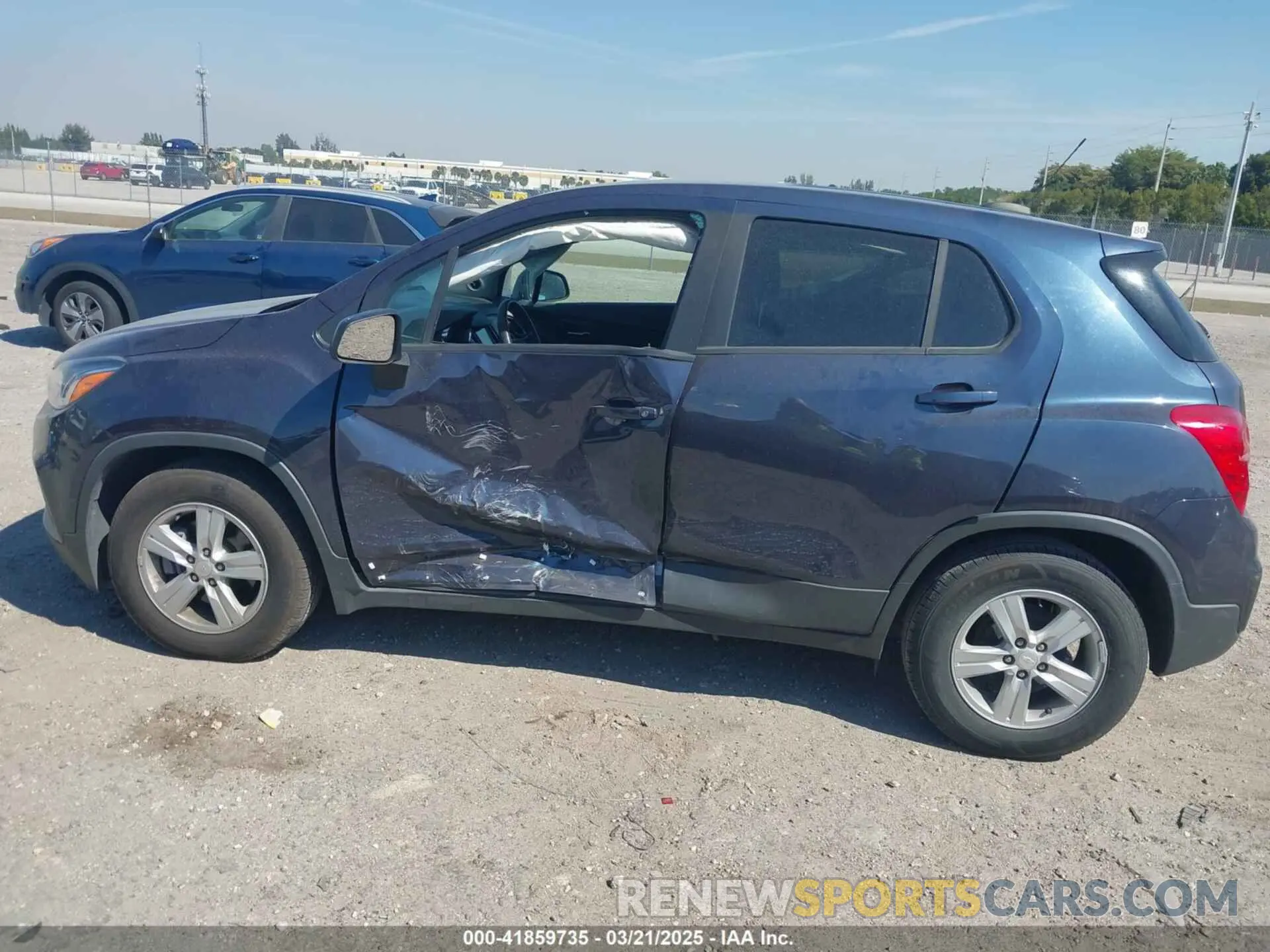 14 Photograph of a damaged car 3GNCJKSB3KL214935 CHEVROLET TRAX 2019