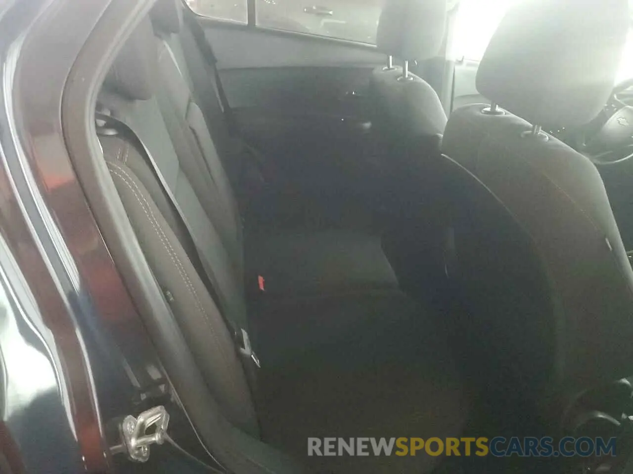 10 Photograph of a damaged car 3GNCJKSB3KL240810 CHEVROLET TRAX 2019