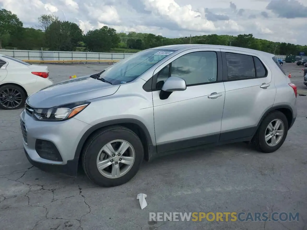 1 Photograph of a damaged car 3GNCJKSB3KL389010 CHEVROLET TRAX 2019