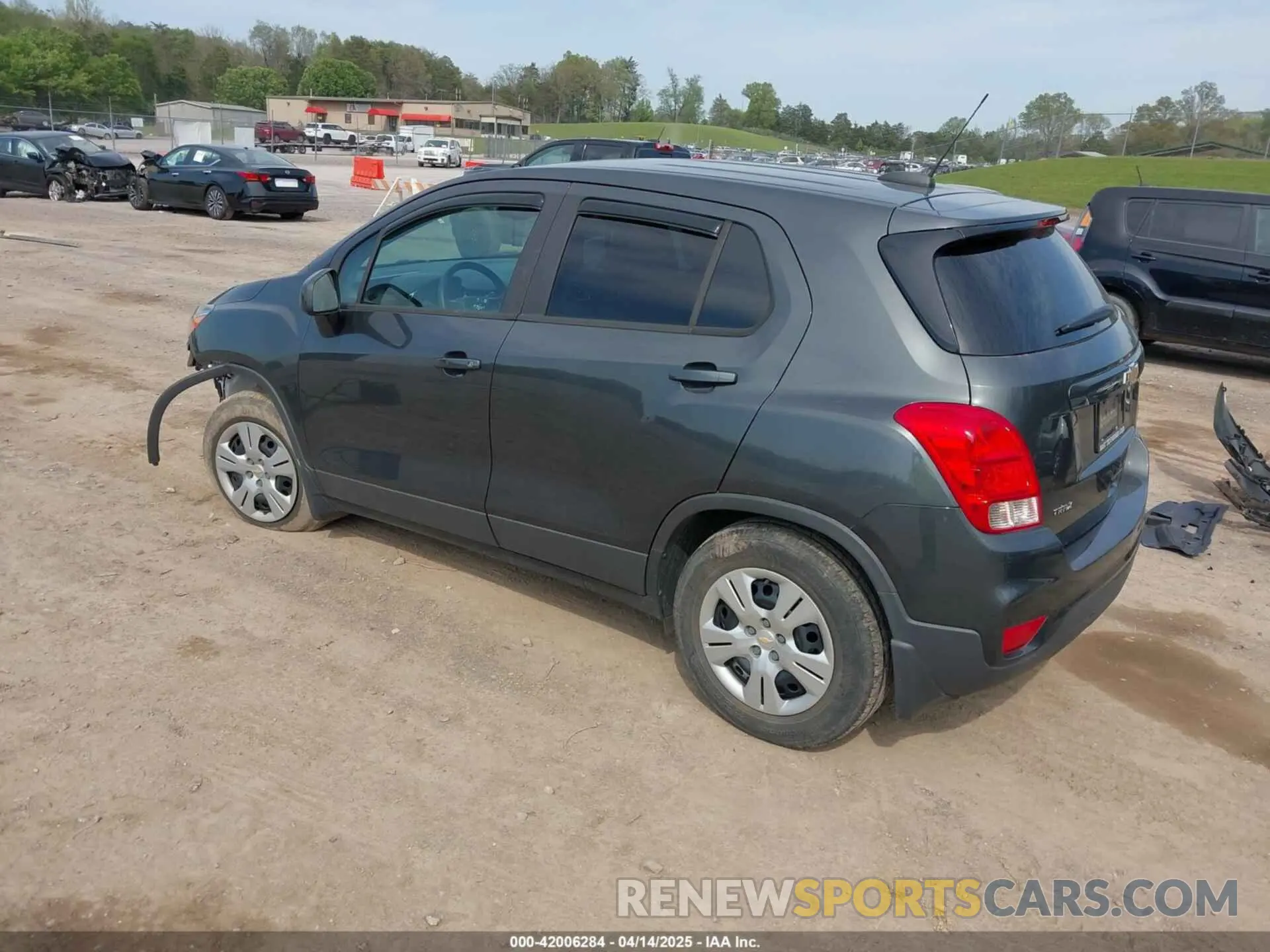 3 Photograph of a damaged car 3GNCJKSB4KL178849 CHEVROLET TRAX 2019
