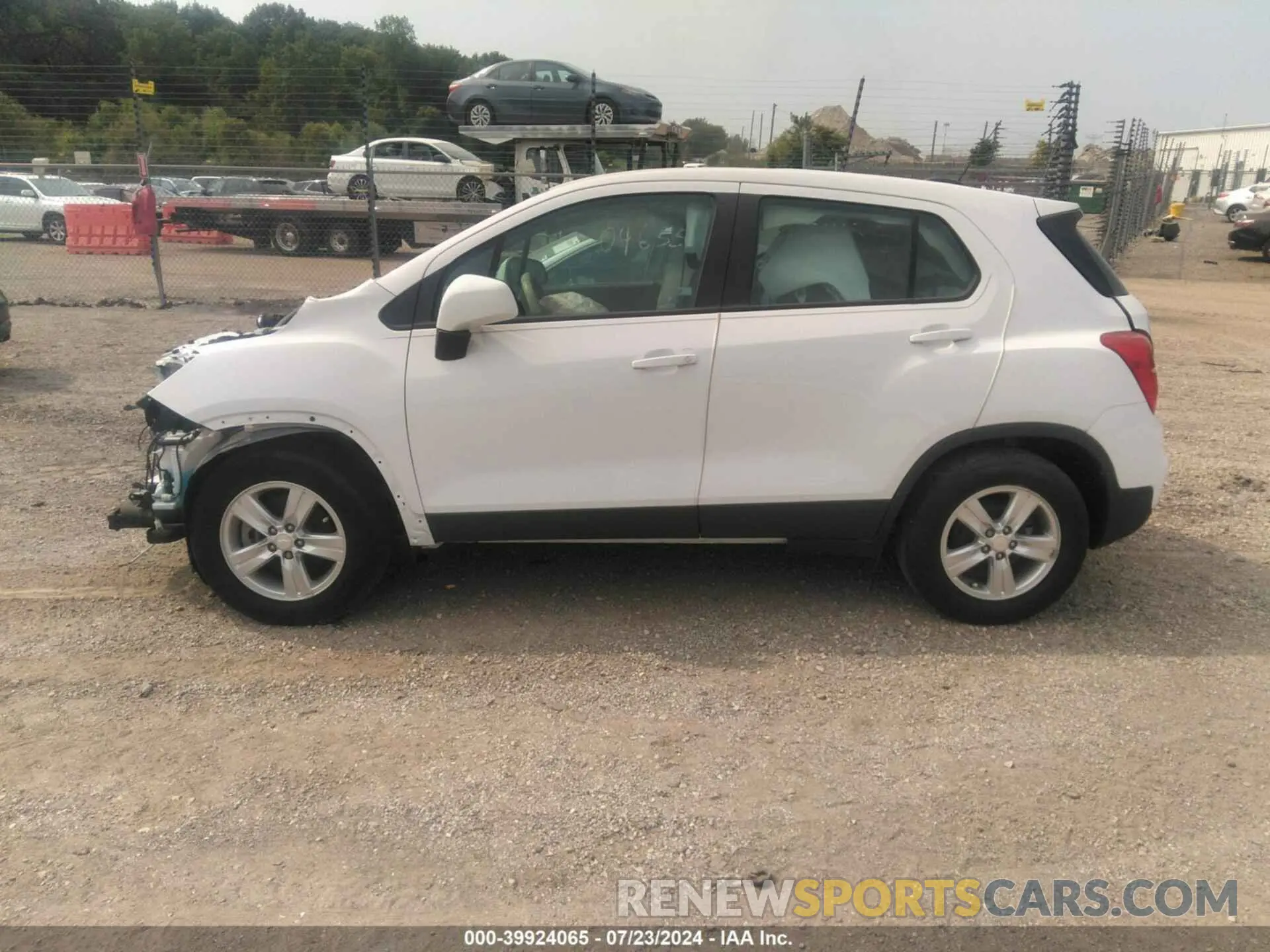 15 Photograph of a damaged car 3GNCJKSB4KL388884 CHEVROLET TRAX 2019