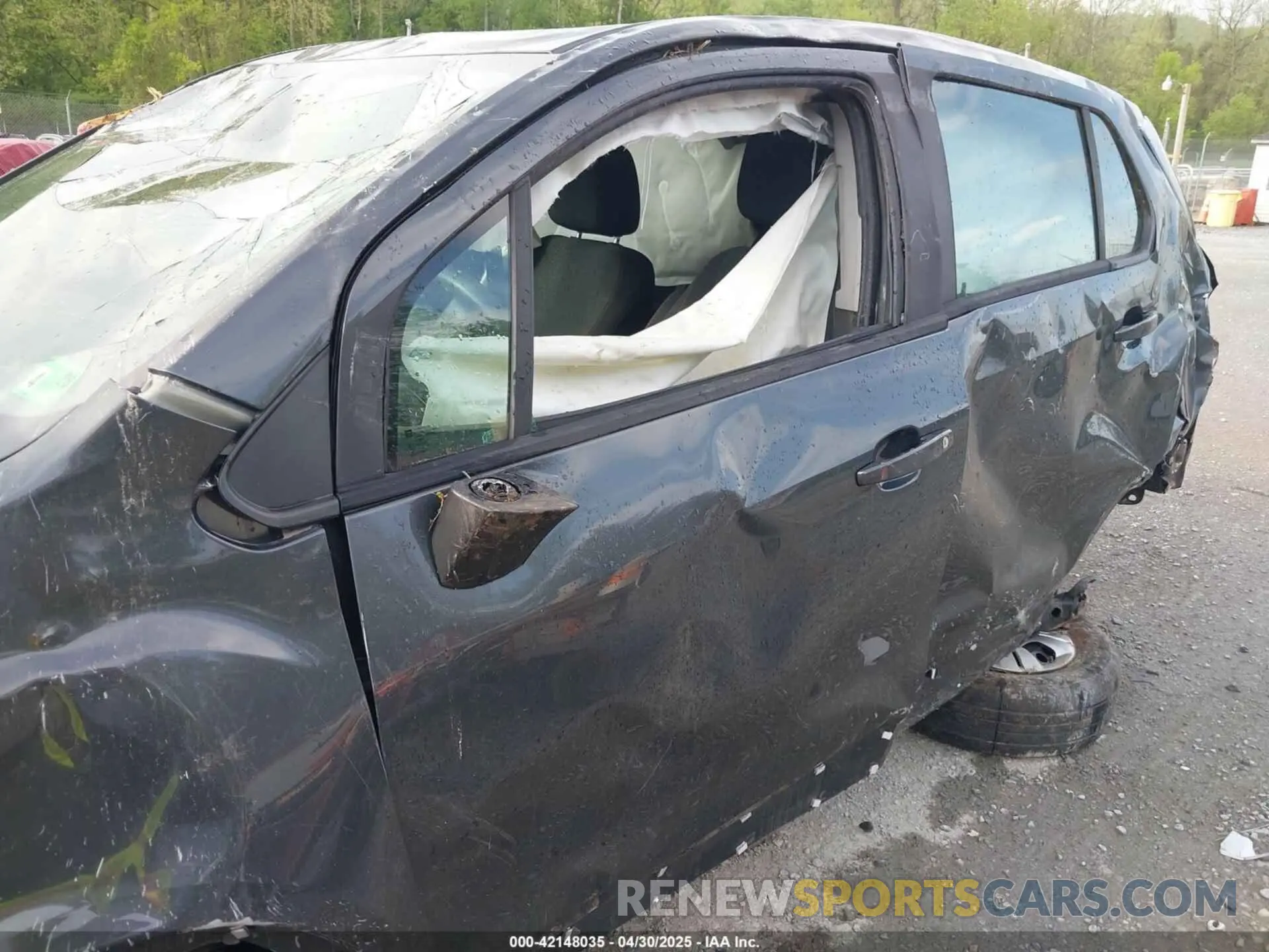 12 Photograph of a damaged car 3GNCJKSB5KL156584 CHEVROLET TRAX 2019