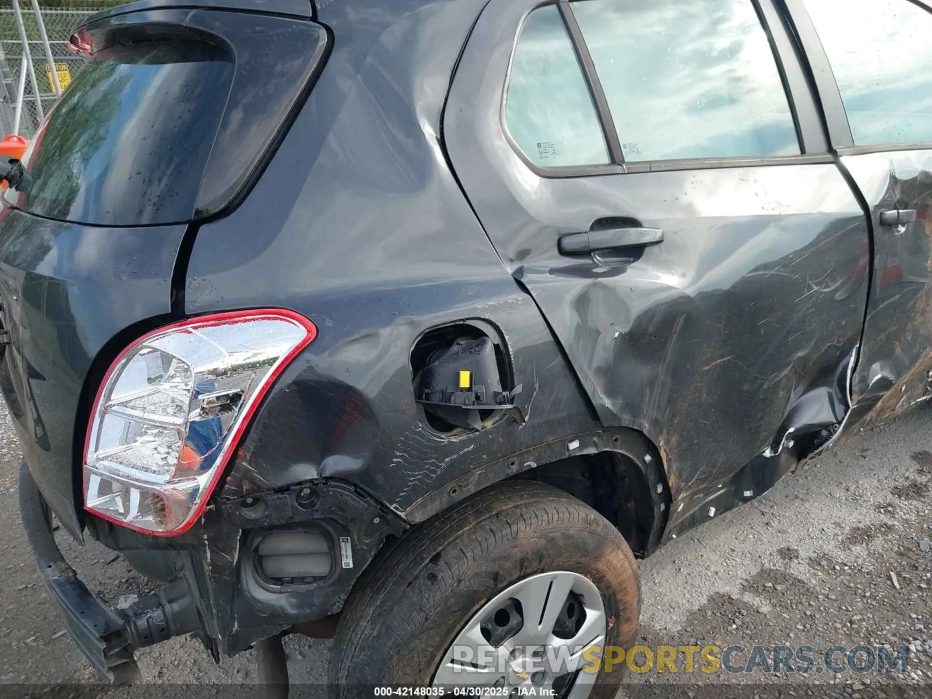 15 Photograph of a damaged car 3GNCJKSB5KL156584 CHEVROLET TRAX 2019