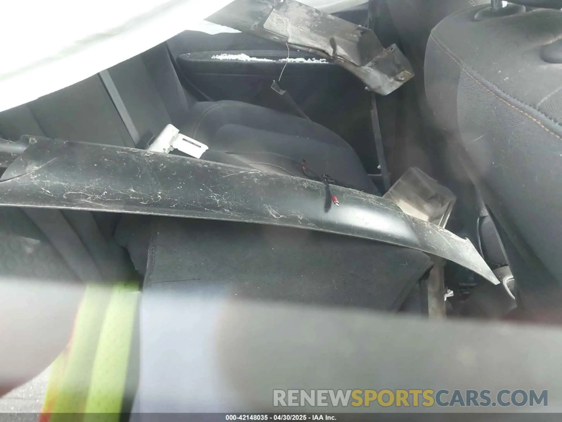 8 Photograph of a damaged car 3GNCJKSB5KL156584 CHEVROLET TRAX 2019