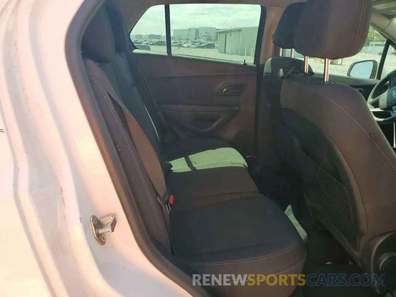 11 Photograph of a damaged car 3GNCJKSB5KL172915 CHEVROLET TRAX 2019