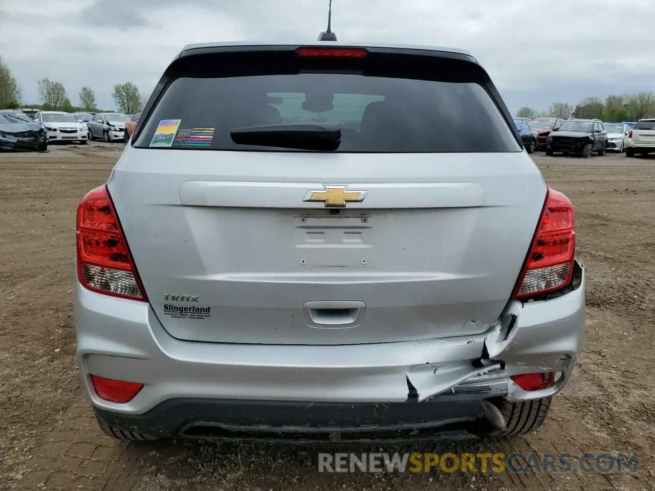 6 Photograph of a damaged car 3GNCJKSB5KL395651 CHEVROLET TRAX 2019