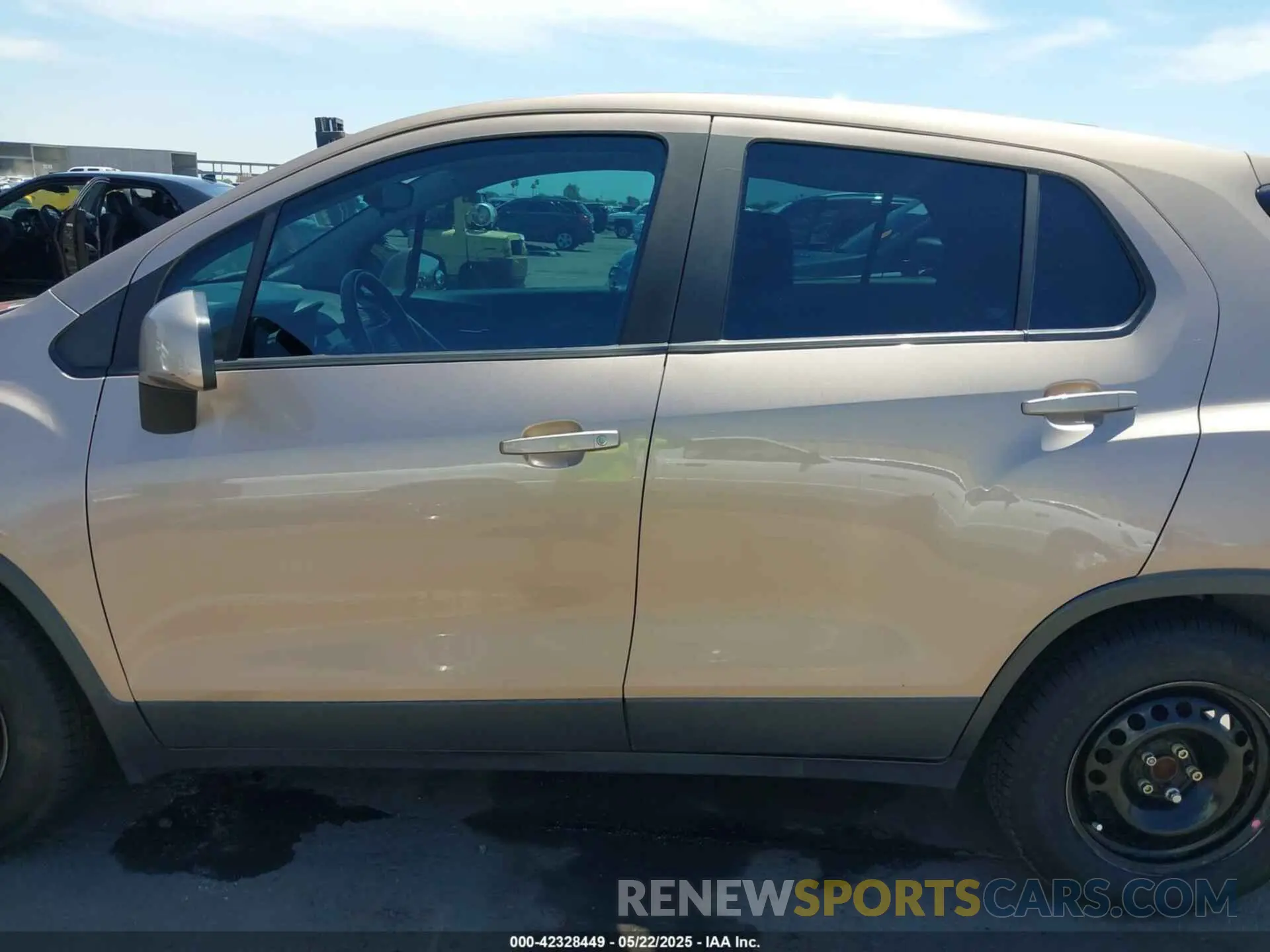 15 Photograph of a damaged car 3GNCJKSB6KL113159 CHEVROLET TRAX 2019