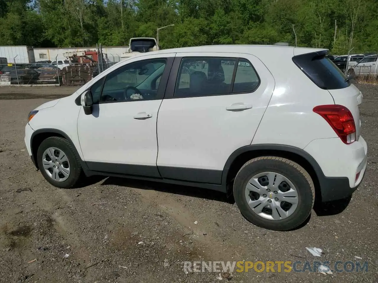 2 Photograph of a damaged car 3GNCJKSB6KL176519 CHEVROLET TRAX 2019