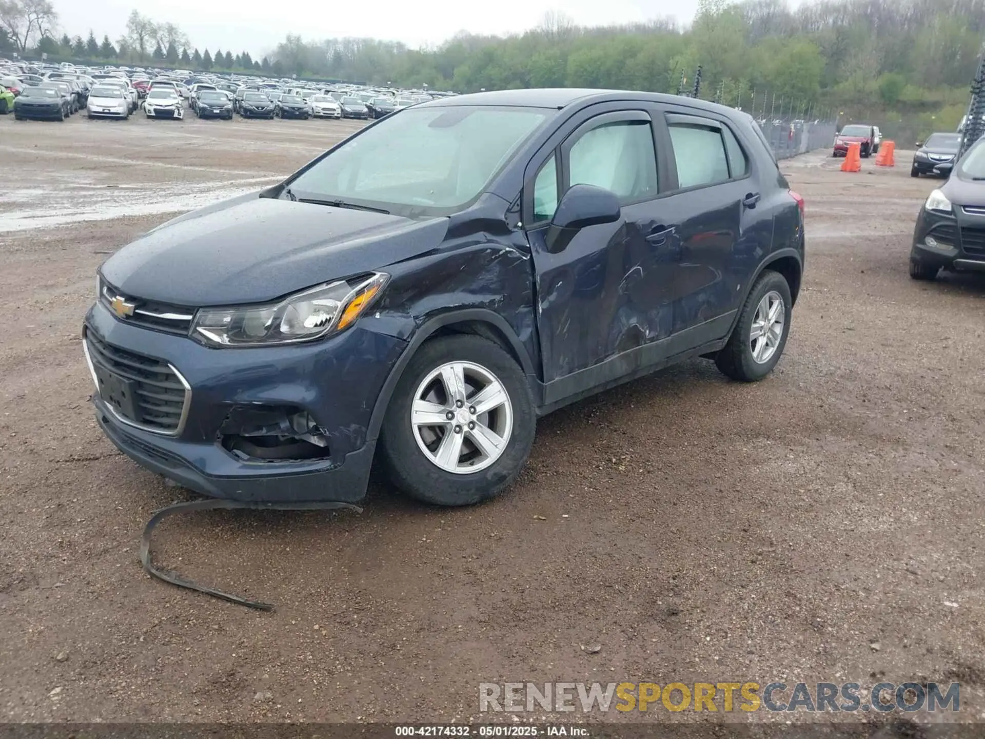 2 Photograph of a damaged car 3GNCJKSB6KL221989 CHEVROLET TRAX 2019