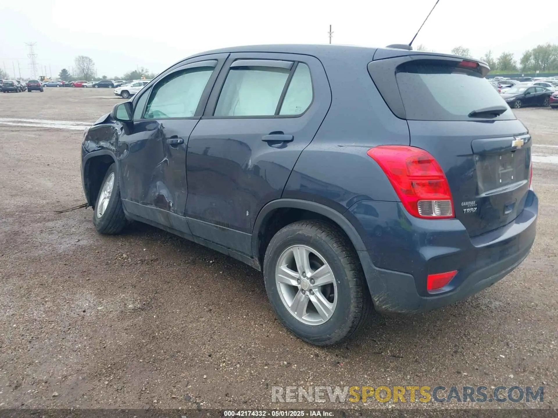3 Photograph of a damaged car 3GNCJKSB6KL221989 CHEVROLET TRAX 2019