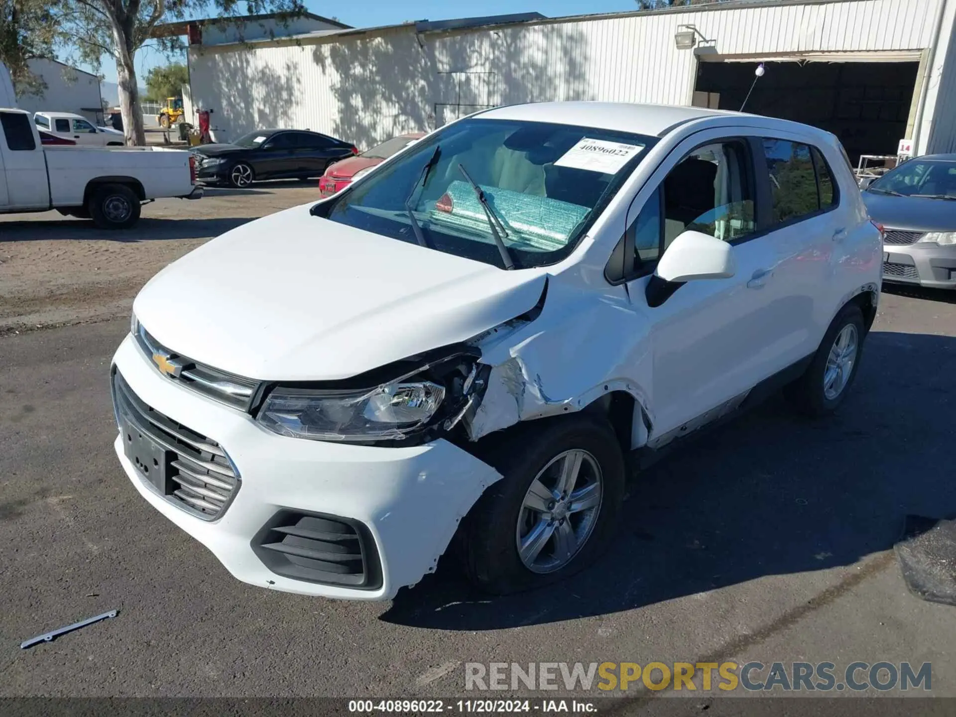 2 Photograph of a damaged car 3GNCJKSB6KL261120 CHEVROLET TRAX 2019