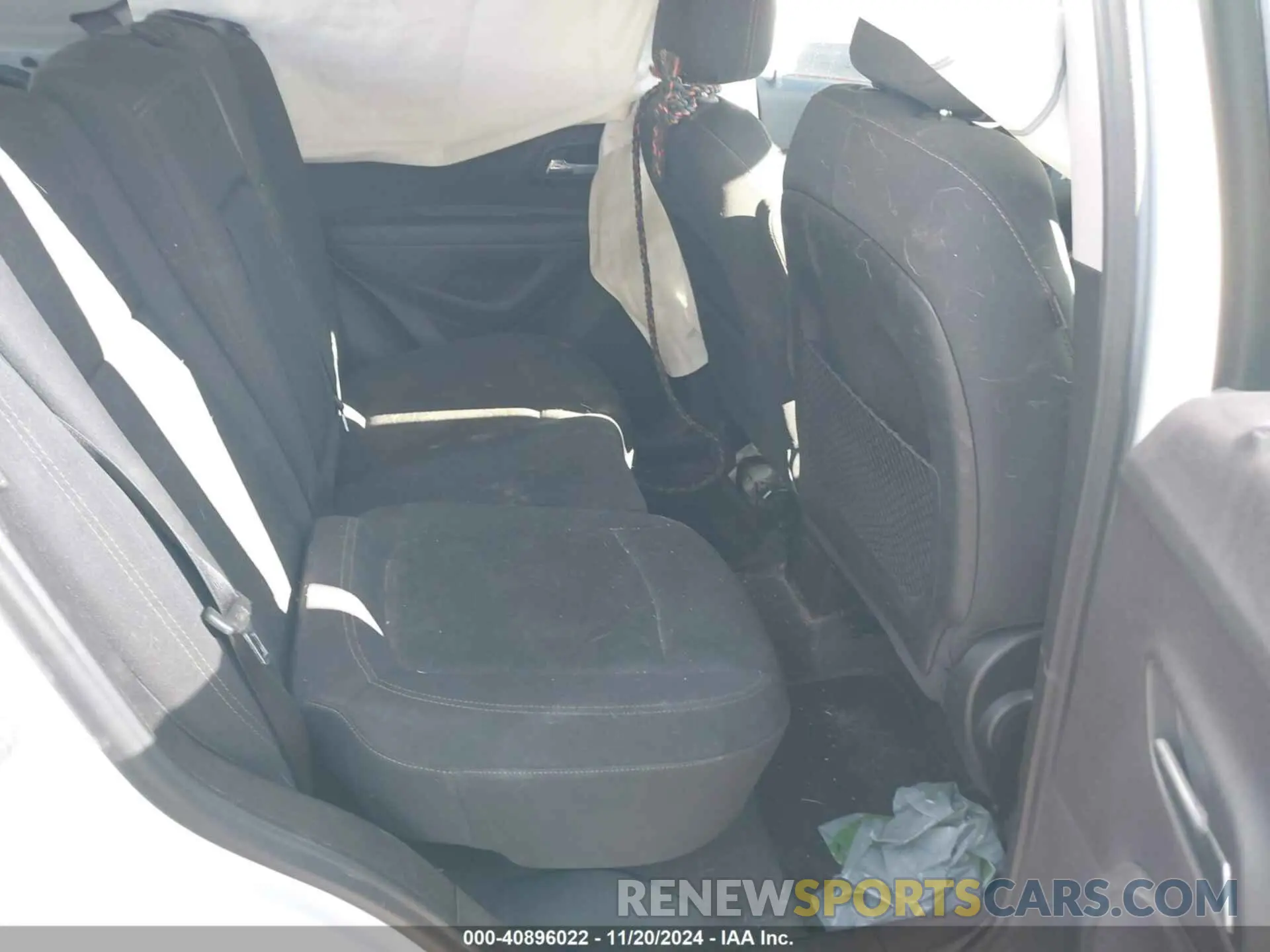 8 Photograph of a damaged car 3GNCJKSB6KL261120 CHEVROLET TRAX 2019