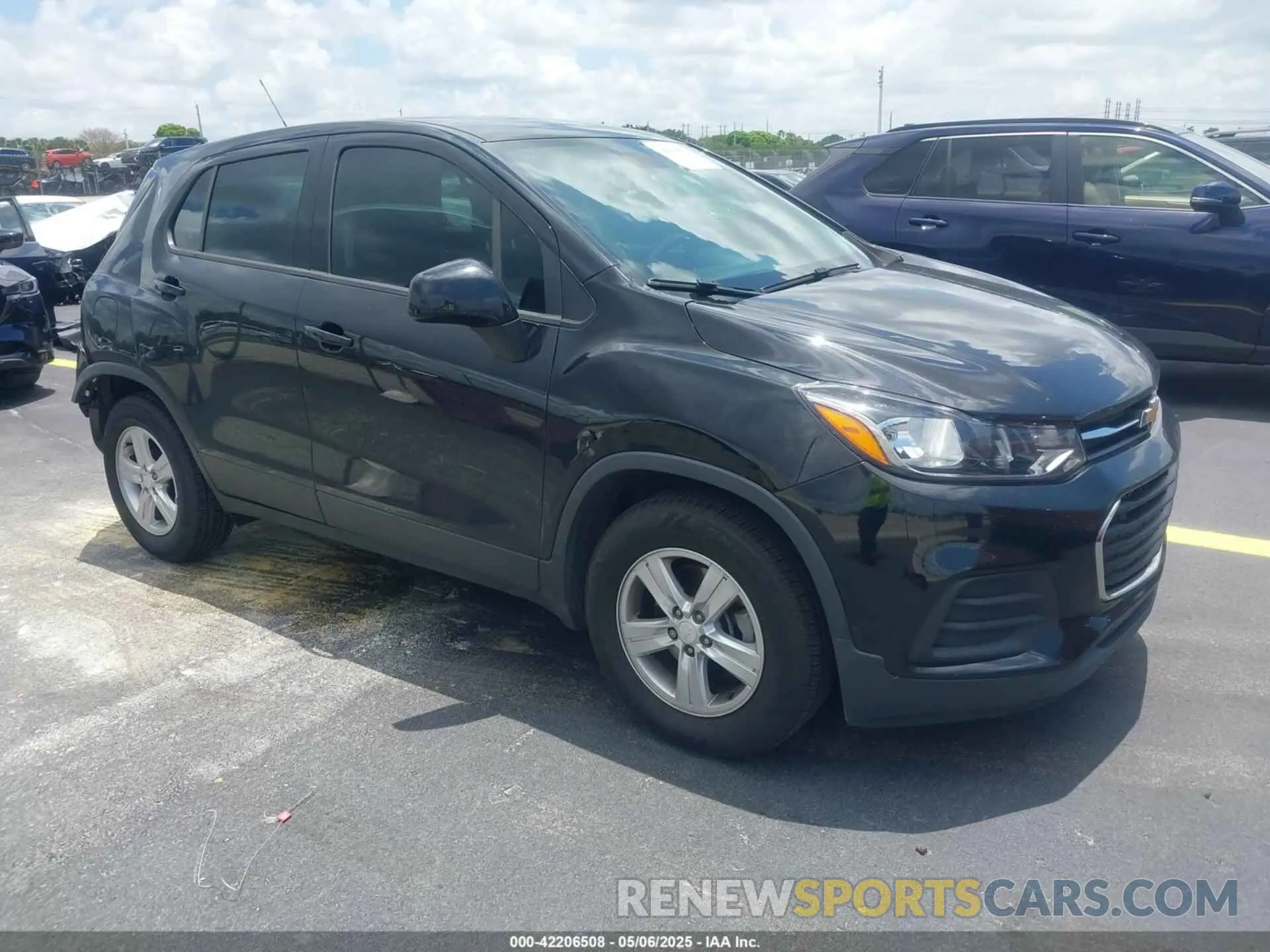 1 Photograph of a damaged car 3GNCJKSB6KL278242 CHEVROLET TRAX 2019