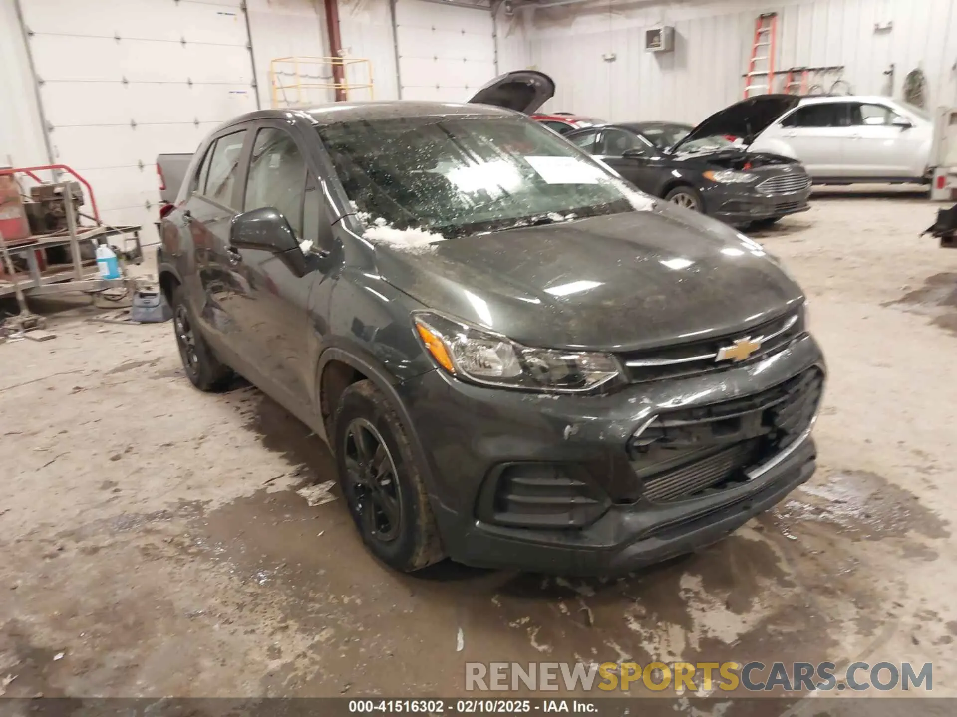 1 Photograph of a damaged car 3GNCJKSB6KL283263 CHEVROLET TRAX 2019