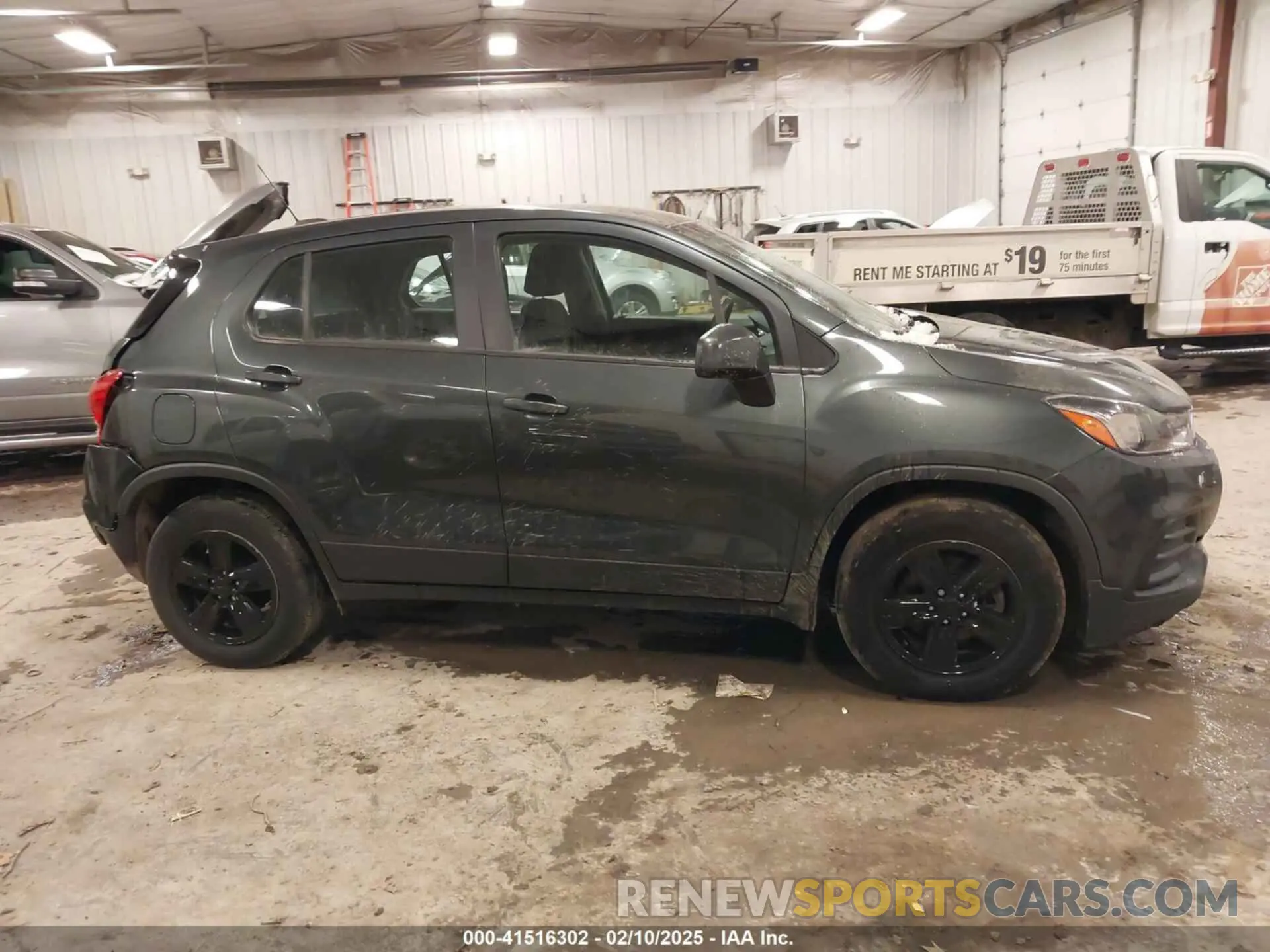14 Photograph of a damaged car 3GNCJKSB6KL283263 CHEVROLET TRAX 2019