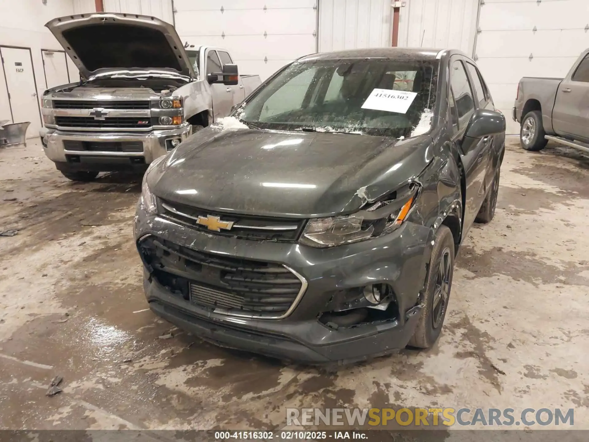 6 Photograph of a damaged car 3GNCJKSB6KL283263 CHEVROLET TRAX 2019