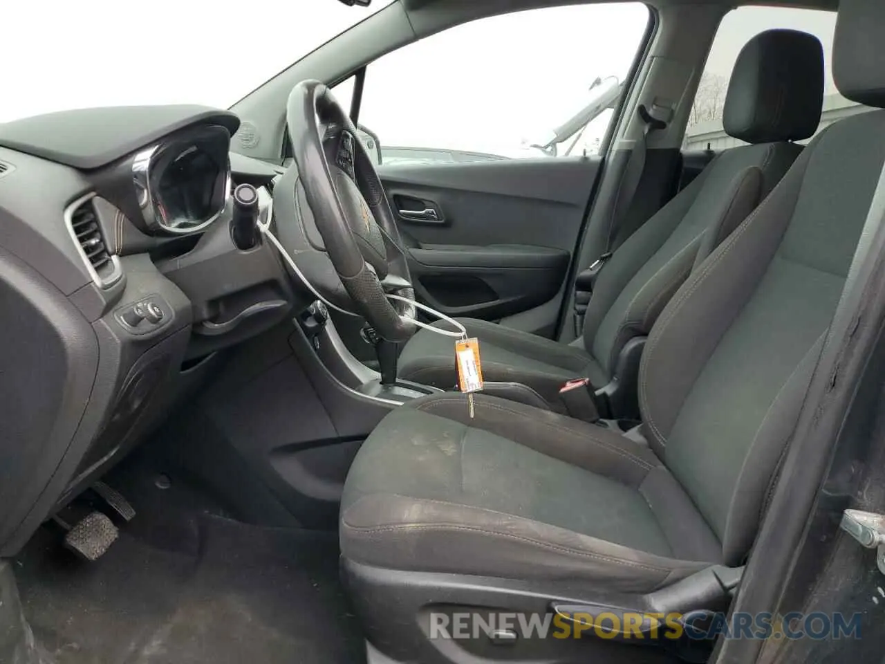 7 Photograph of a damaged car 3GNCJKSB7KL208944 CHEVROLET TRAX 2019