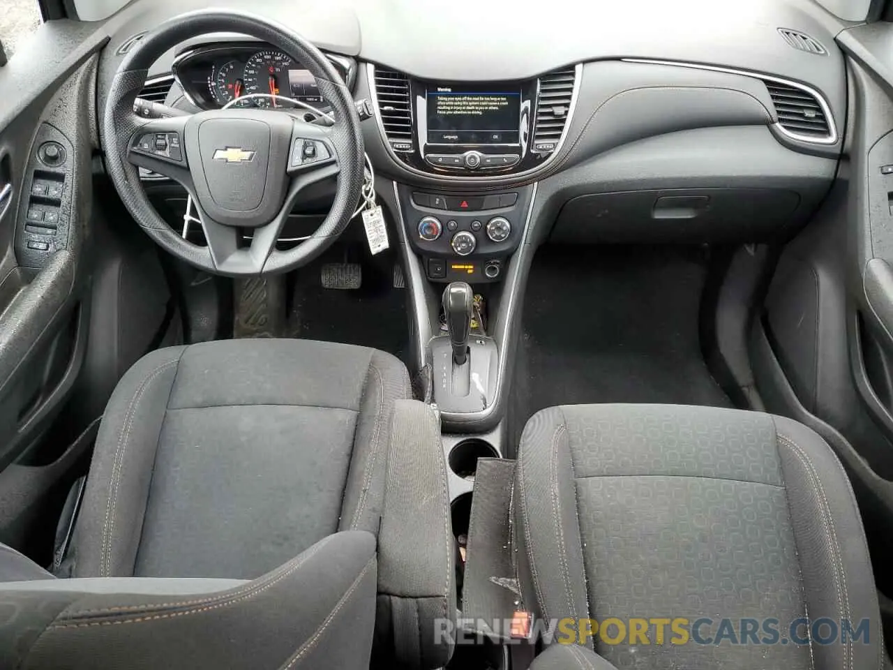 8 Photograph of a damaged car 3GNCJKSB7KL209737 CHEVROLET TRAX 2019
