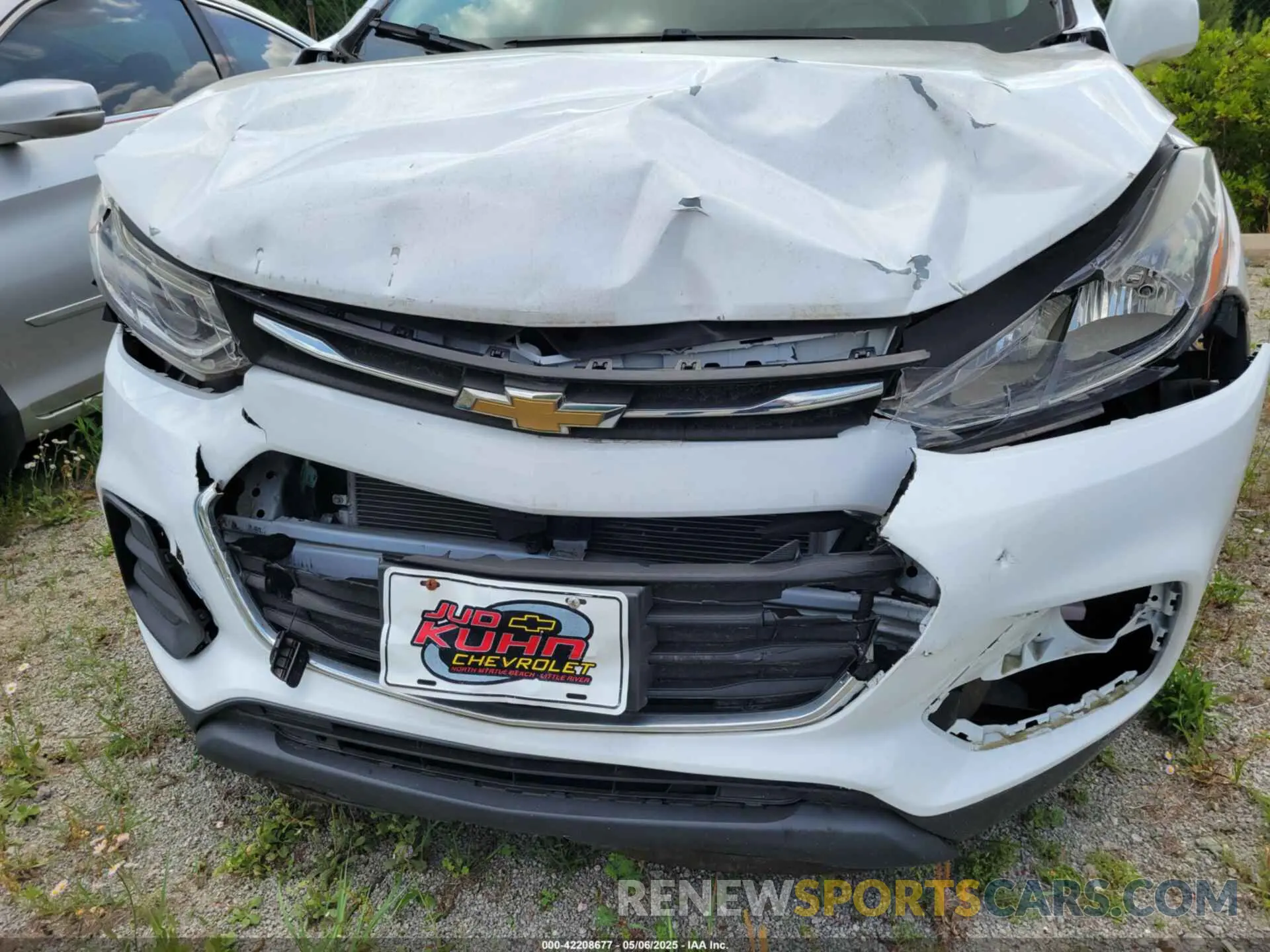 6 Photograph of a damaged car 3GNCJKSB7KL311989 CHEVROLET TRAX 2019