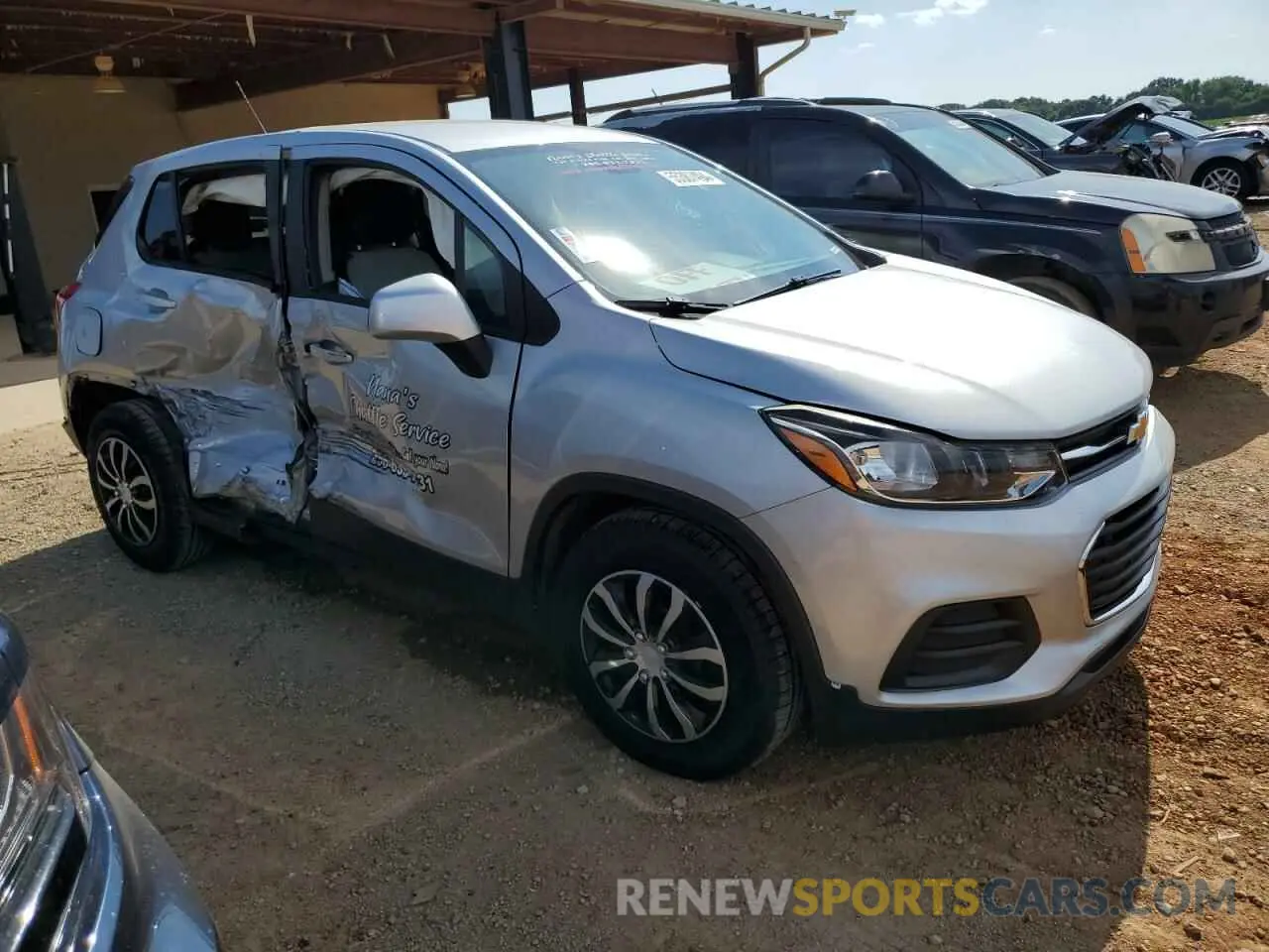 4 Photograph of a damaged car 3GNCJKSB8KL177168 CHEVROLET TRAX 2019