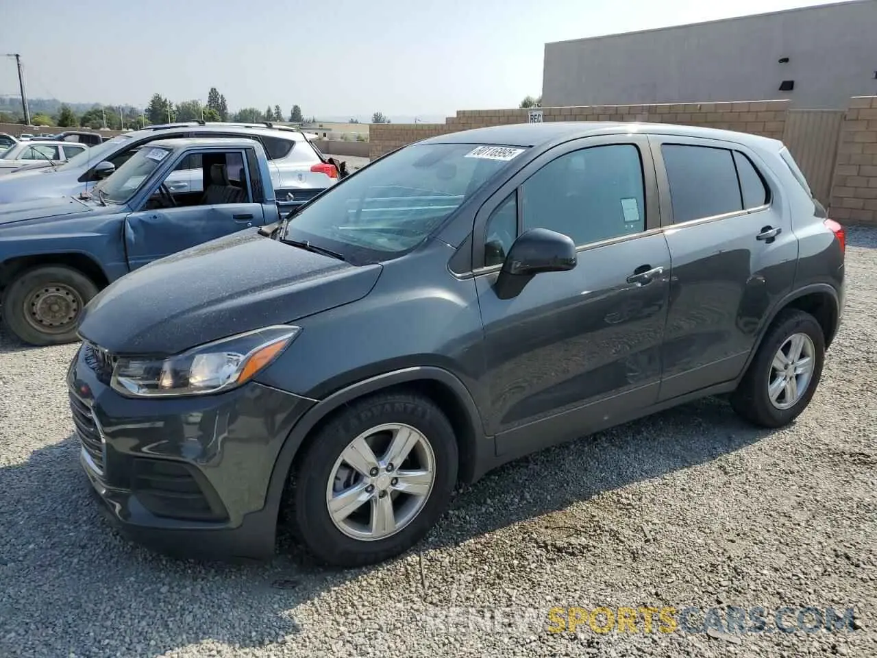1 Photograph of a damaged car 3GNCJKSB8KL300287 CHEVROLET TRAX 2019