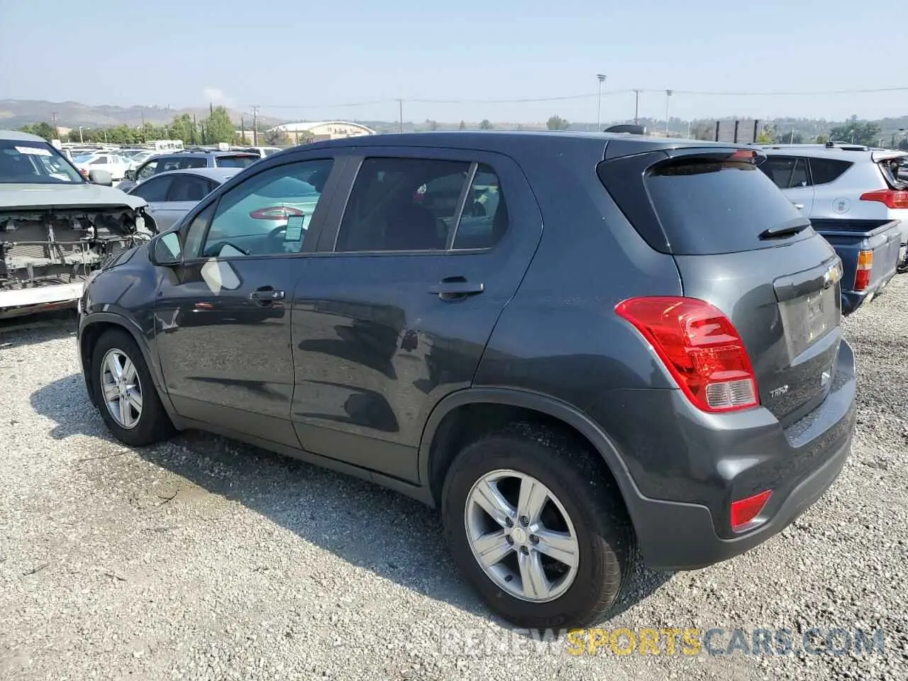2 Photograph of a damaged car 3GNCJKSB8KL300287 CHEVROLET TRAX 2019