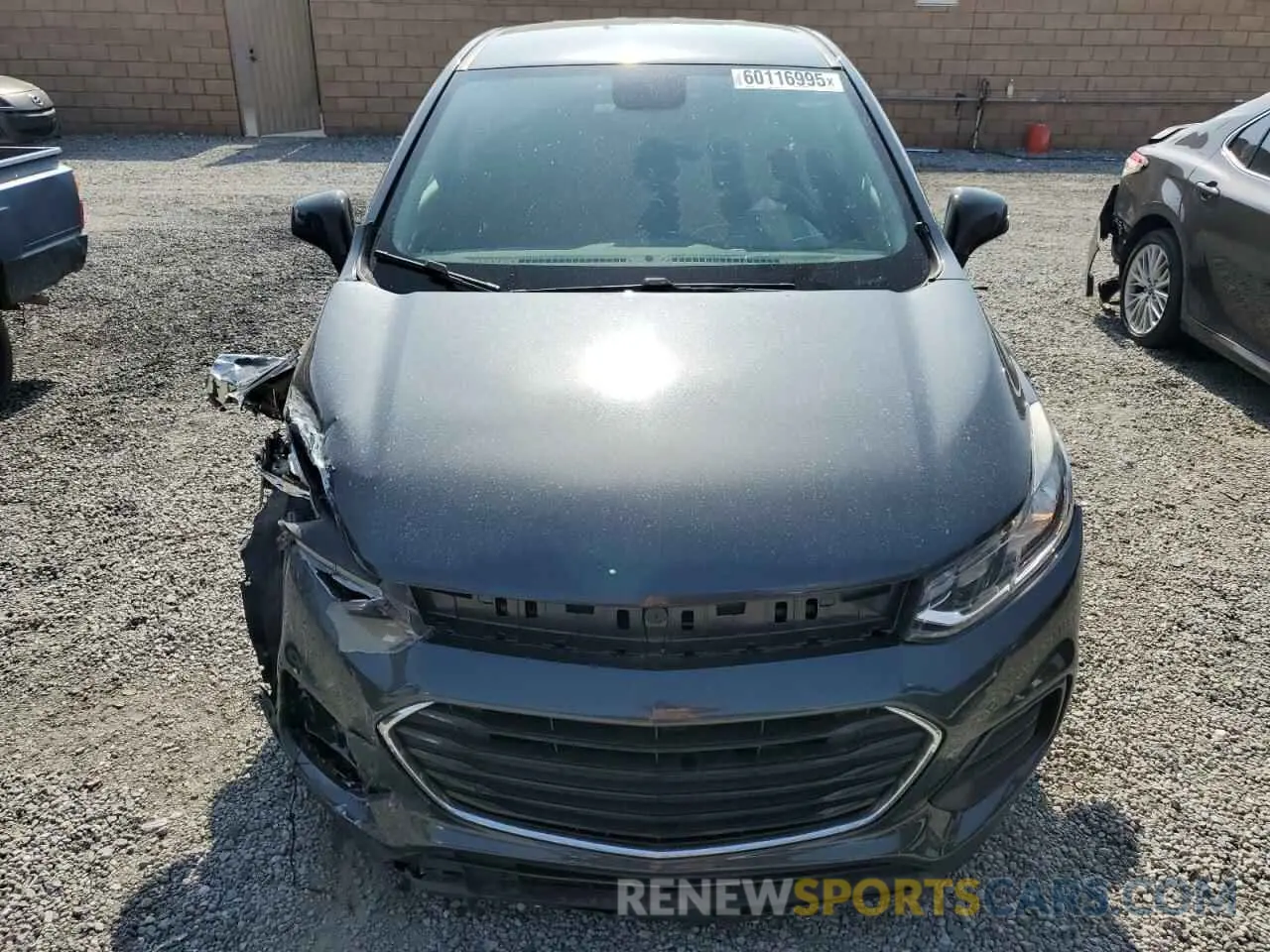 5 Photograph of a damaged car 3GNCJKSB8KL300287 CHEVROLET TRAX 2019