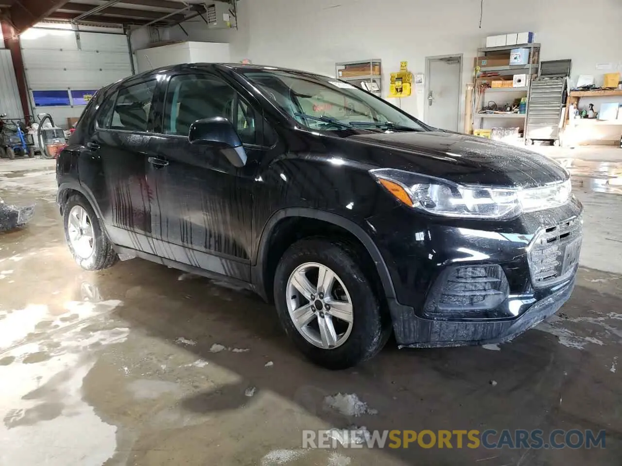 4 Photograph of a damaged car 3GNCJKSB8KL301326 CHEVROLET TRAX 2019