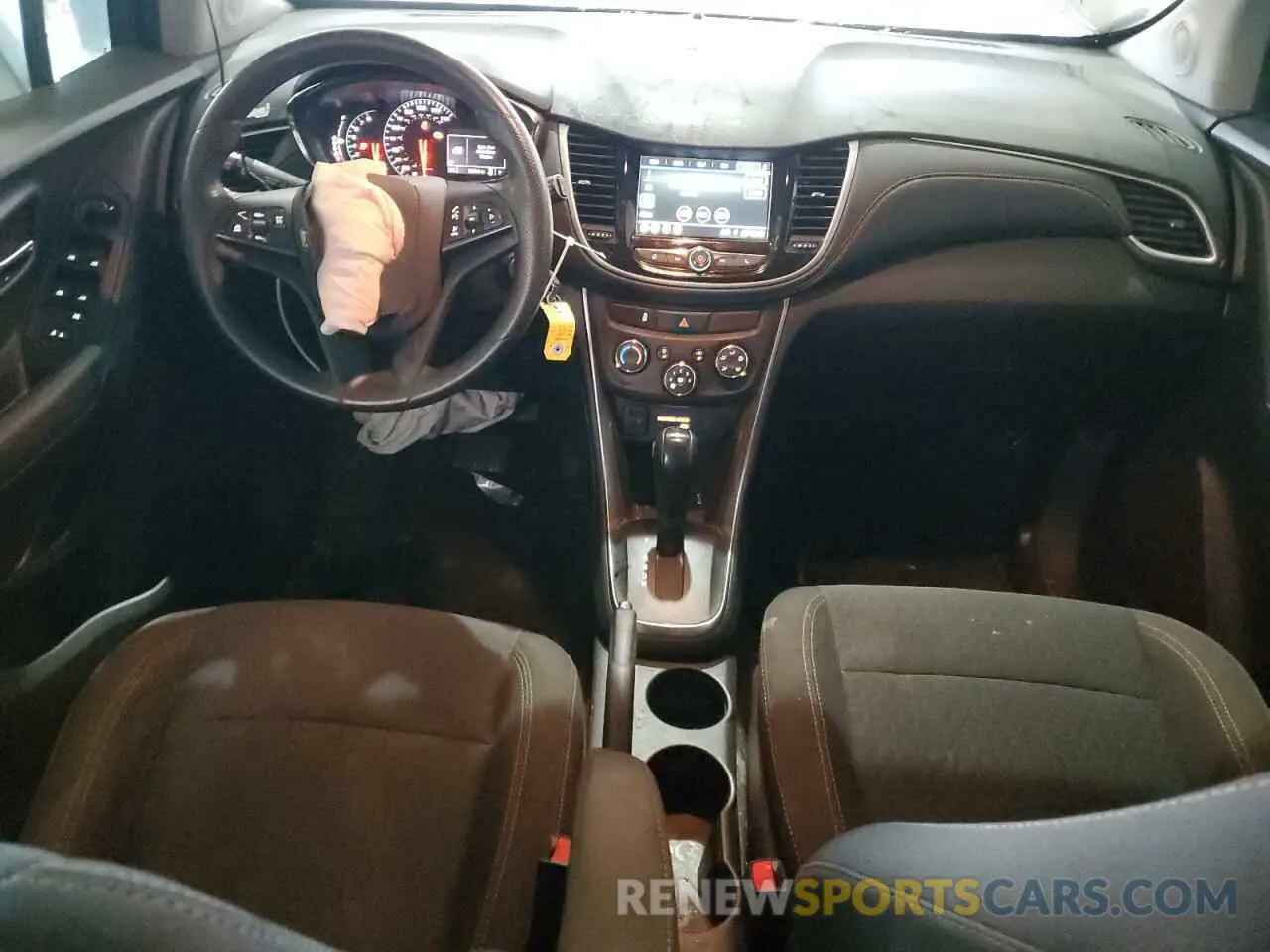 8 Photograph of a damaged car 3GNCJKSB8KL353152 CHEVROLET TRAX 2019