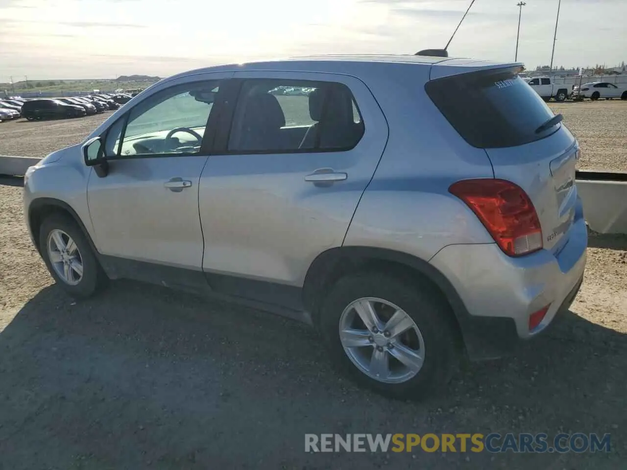 2 Photograph of a damaged car 3GNCJKSB9KL223123 CHEVROLET TRAX 2019
