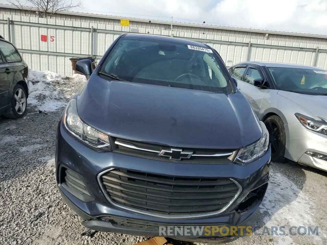 5 Photograph of a damaged car 3GNCJKSB9KL270037 CHEVROLET TRAX 2019