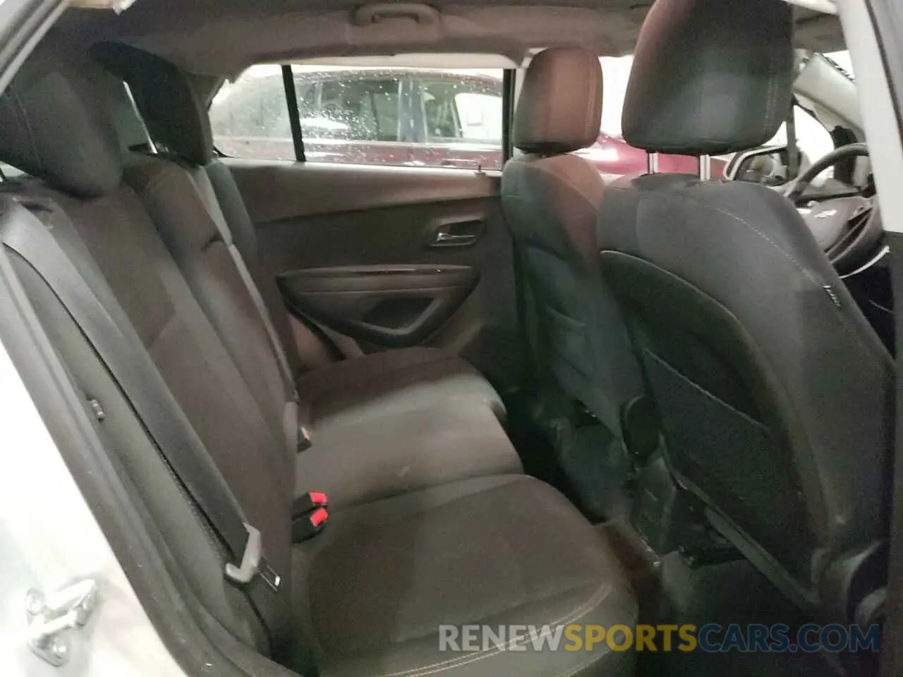 10 Photograph of a damaged car 3GNCJKSB9KL276338 CHEVROLET TRAX 2019