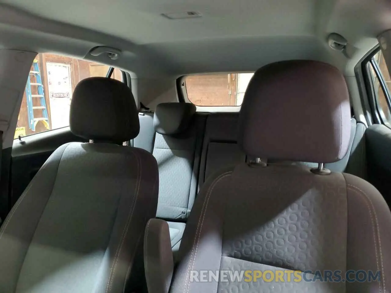 10 Photograph of a damaged car 3GNCJKSB9KL294712 CHEVROLET TRAX 2019