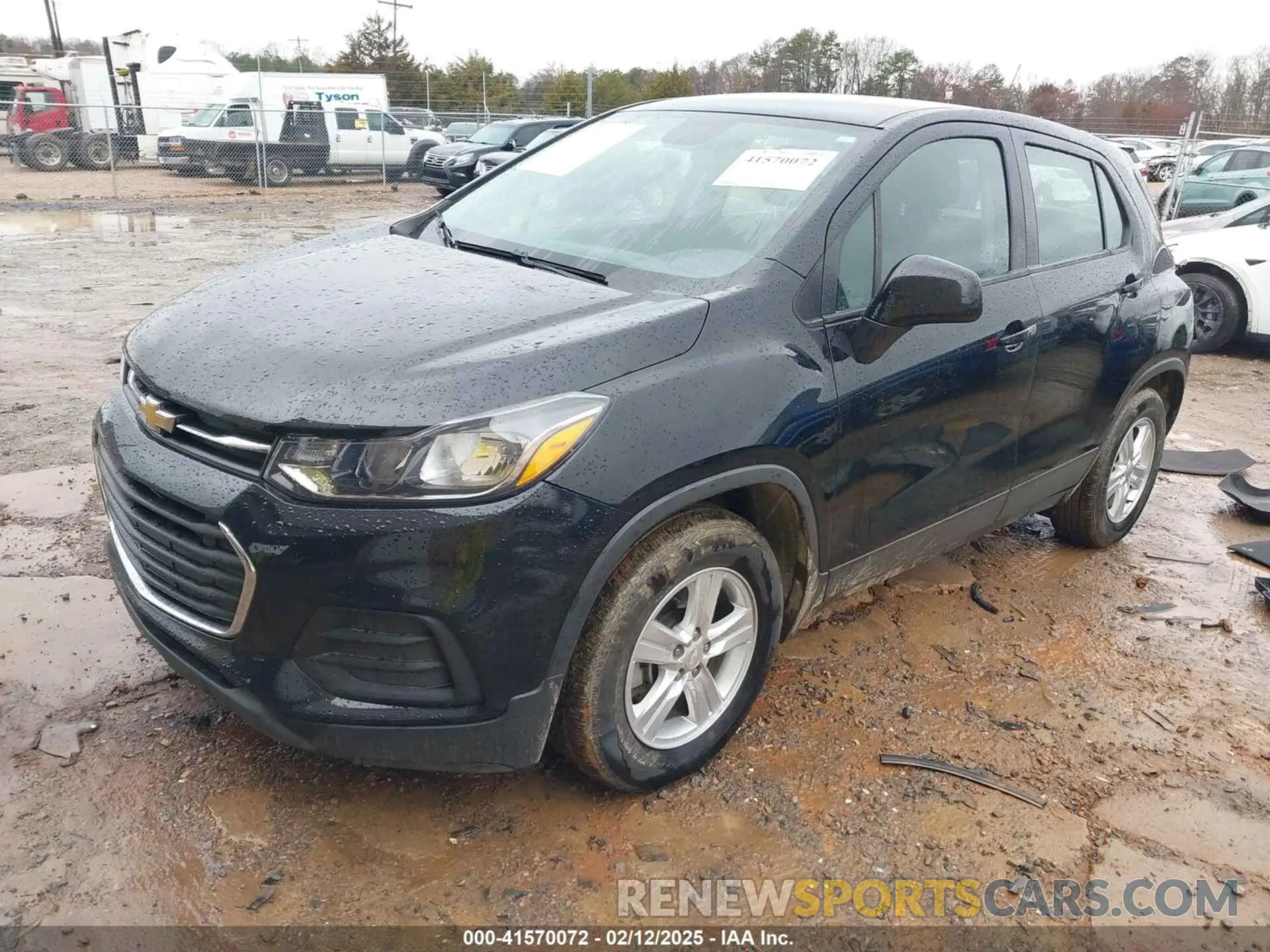 2 Photograph of a damaged car 3GNCJKSB9KL334383 CHEVROLET TRAX 2019