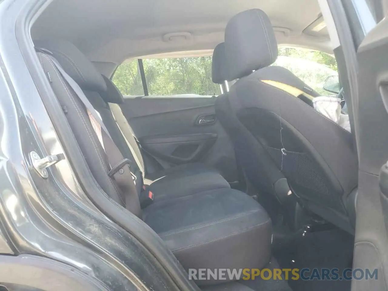 11 Photograph of a damaged car 3GNCJKSBXKL174630 CHEVROLET TRAX 2019