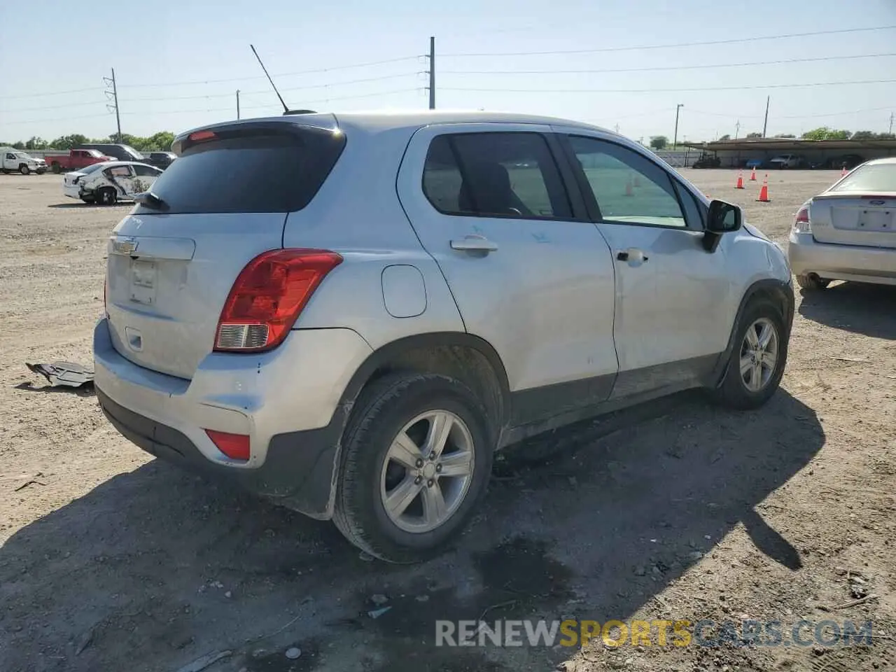 3 Photograph of a damaged car 3GNCJKSBXKL217752 CHEVROLET TRAX 2019