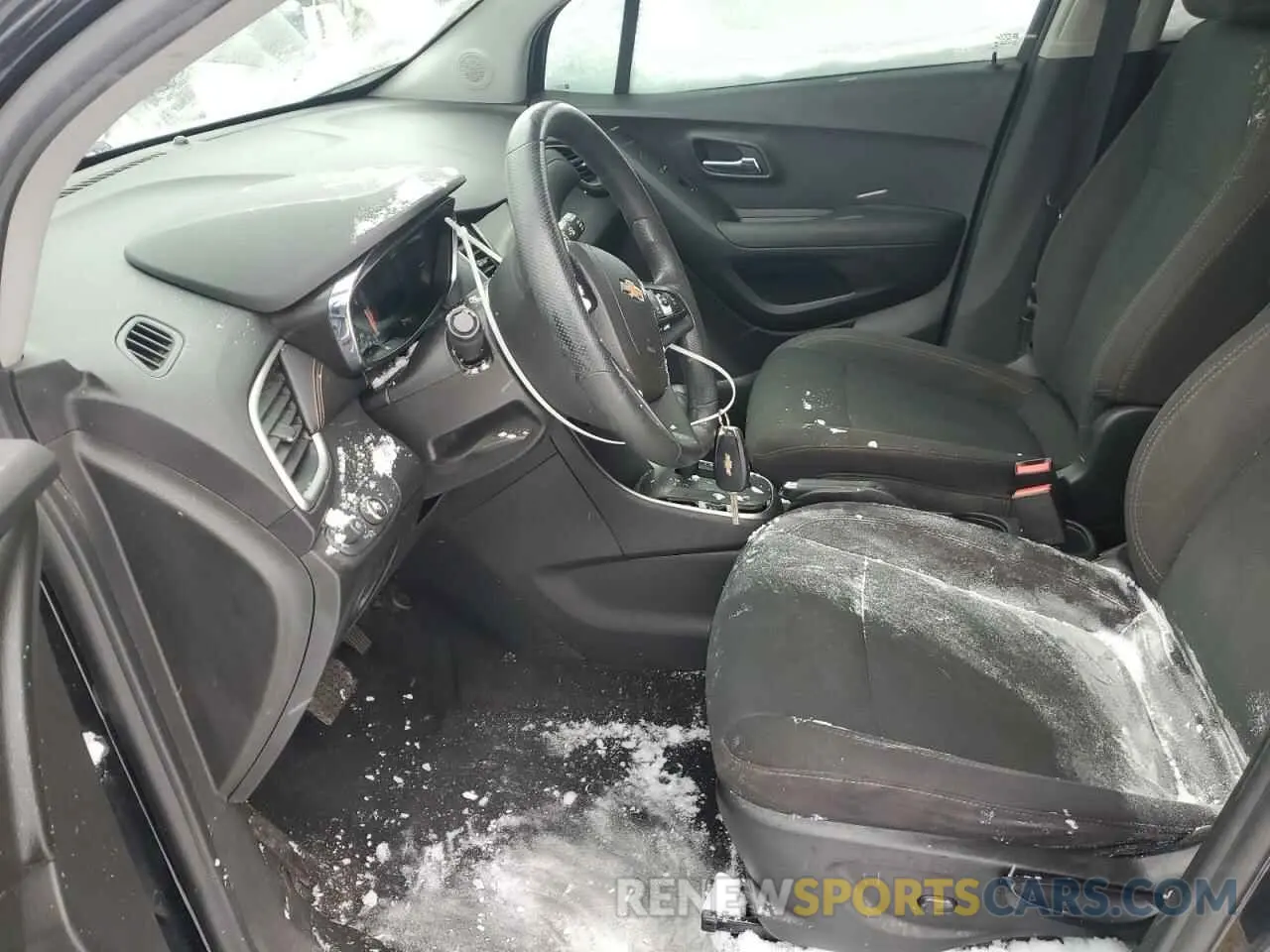 7 Photograph of a damaged car 3GNCJKSBXKL263940 CHEVROLET TRAX 2019