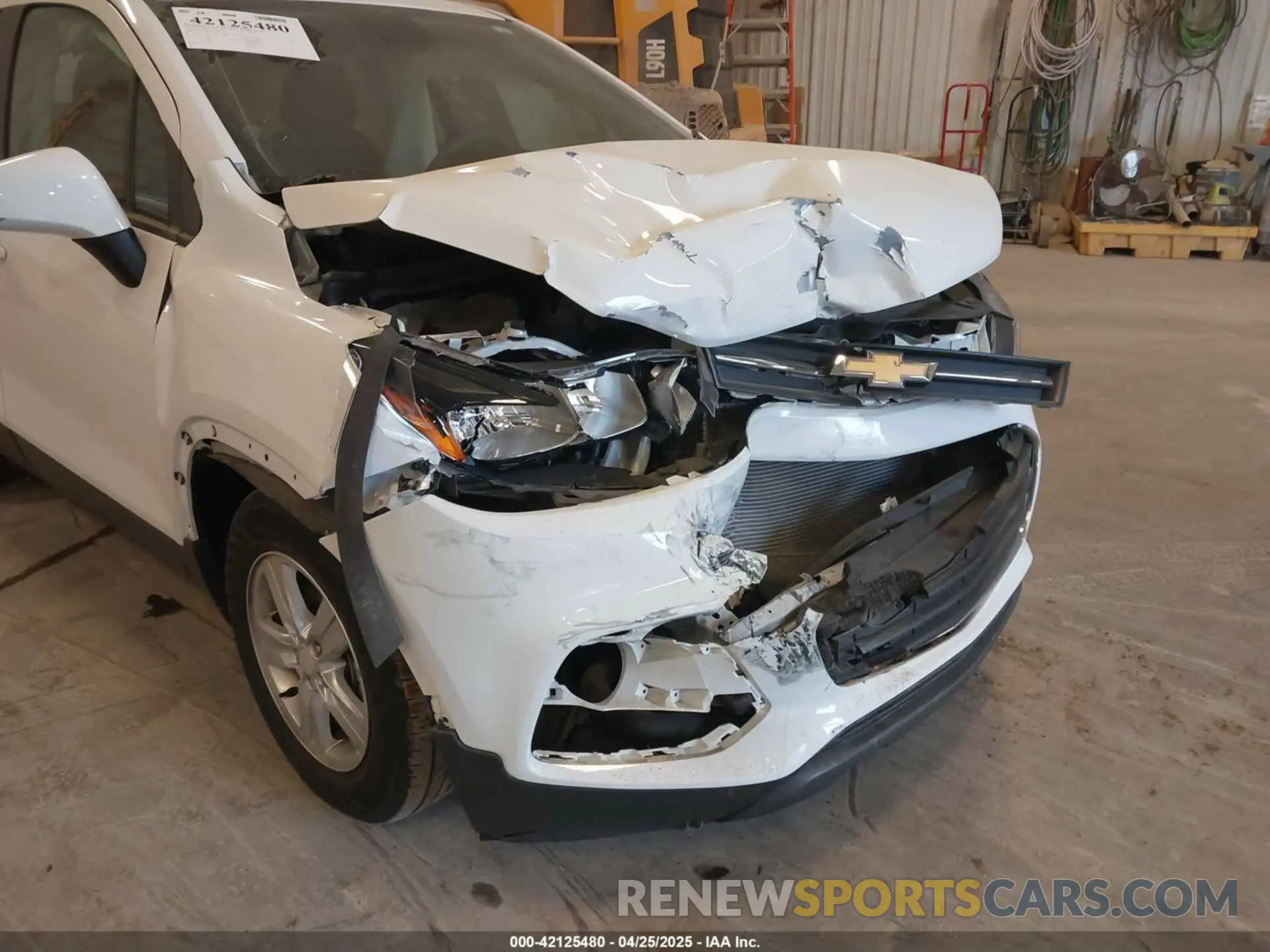 6 Photograph of a damaged car 3GNCJKSBXKL339026 CHEVROLET TRAX 2019