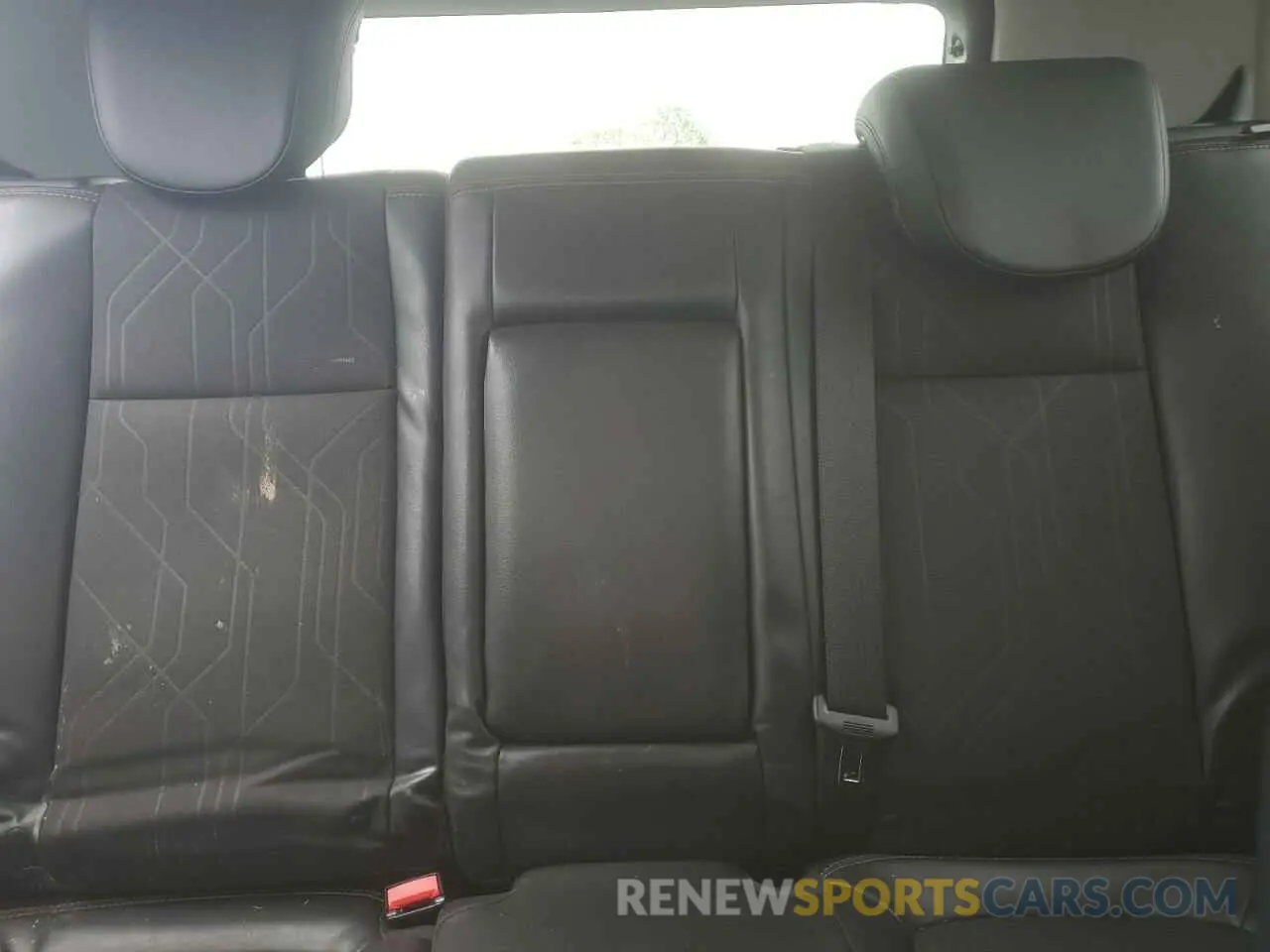 10 Photograph of a damaged car 3GNCJLSB0KL139116 CHEVROLET TRAX 2019