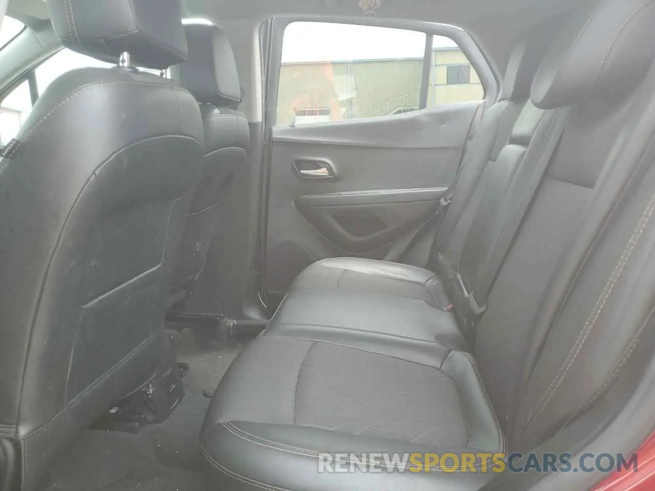 11 Photograph of a damaged car 3GNCJLSB0KL139116 CHEVROLET TRAX 2019