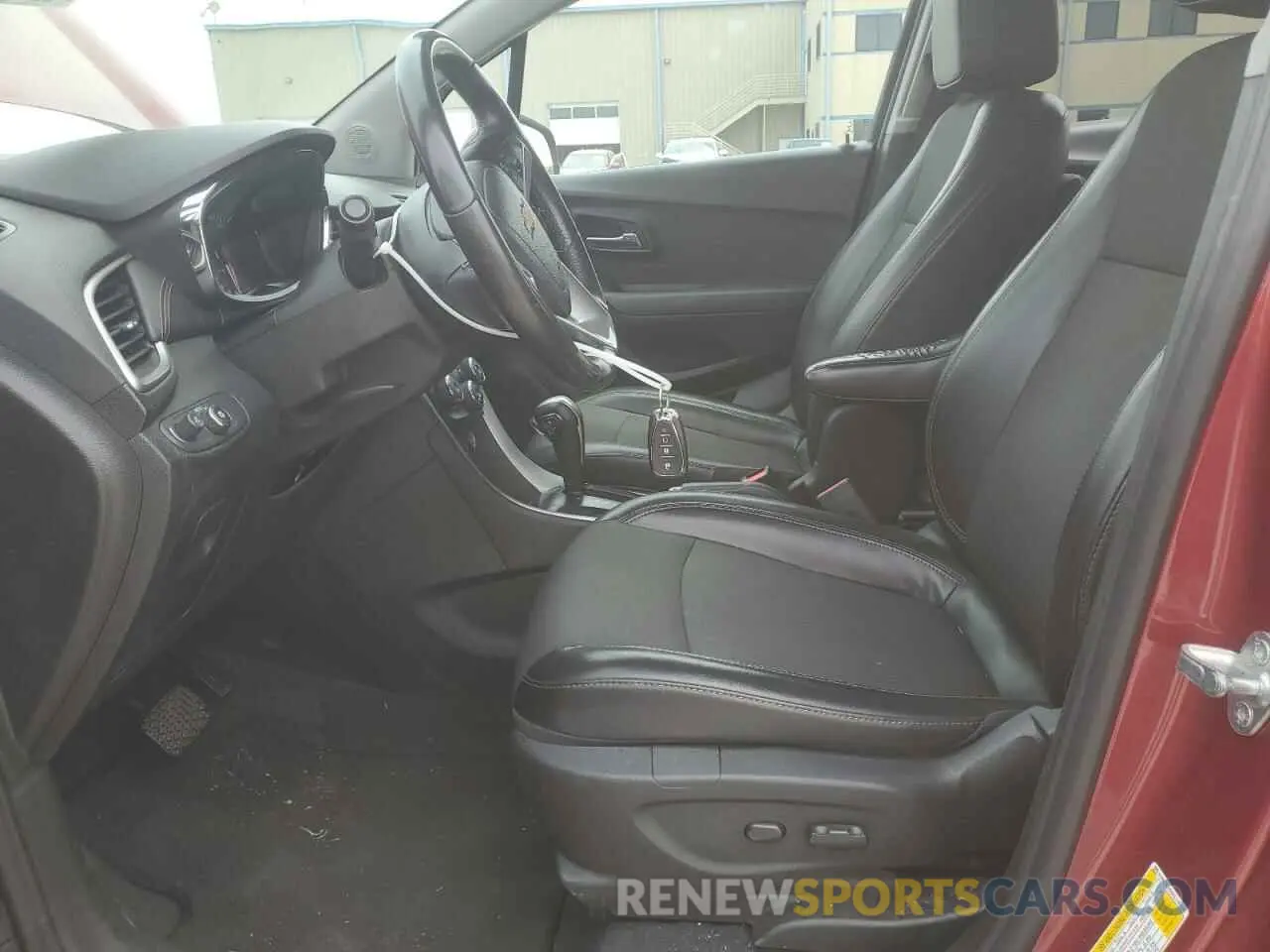 7 Photograph of a damaged car 3GNCJLSB0KL139116 CHEVROLET TRAX 2019
