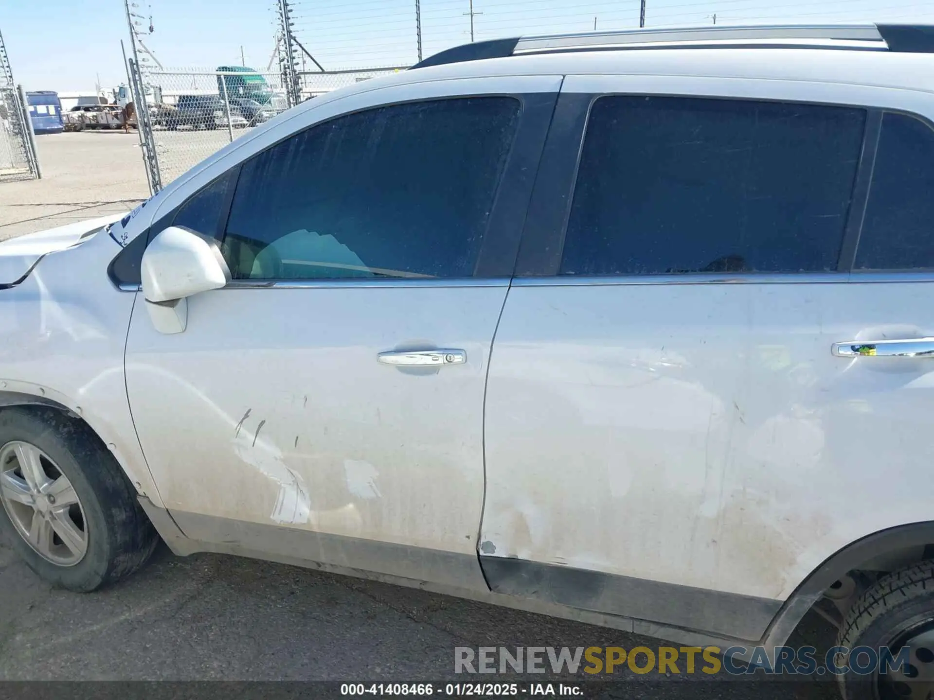 14 Photograph of a damaged car 3GNCJLSB0KL150987 CHEVROLET TRAX 2019