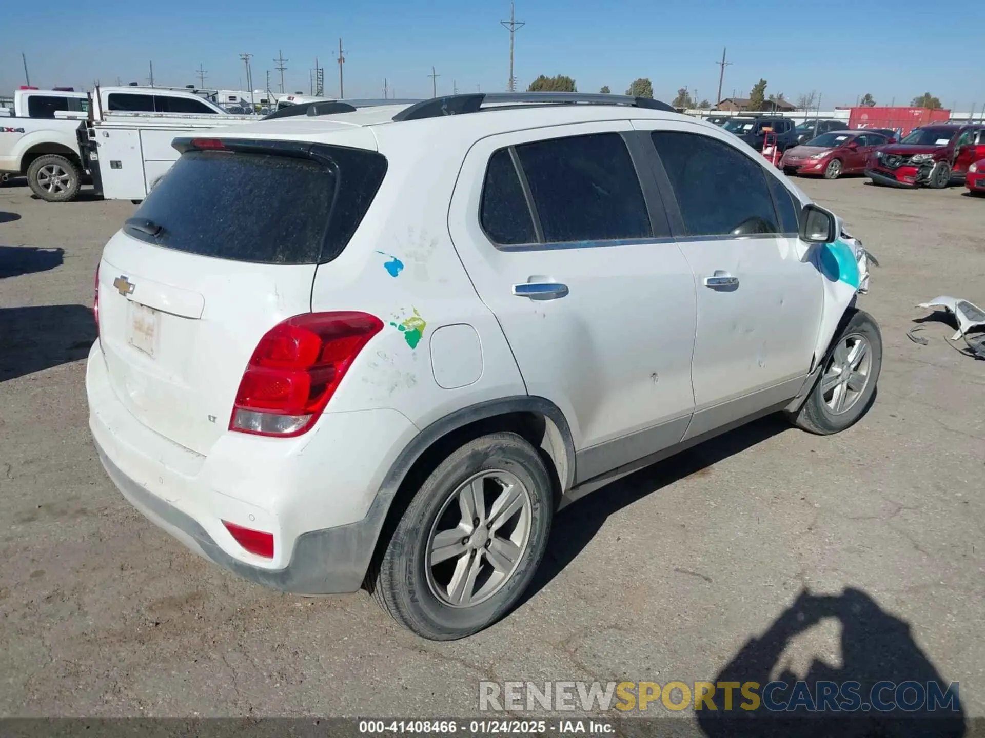 4 Photograph of a damaged car 3GNCJLSB0KL150987 CHEVROLET TRAX 2019