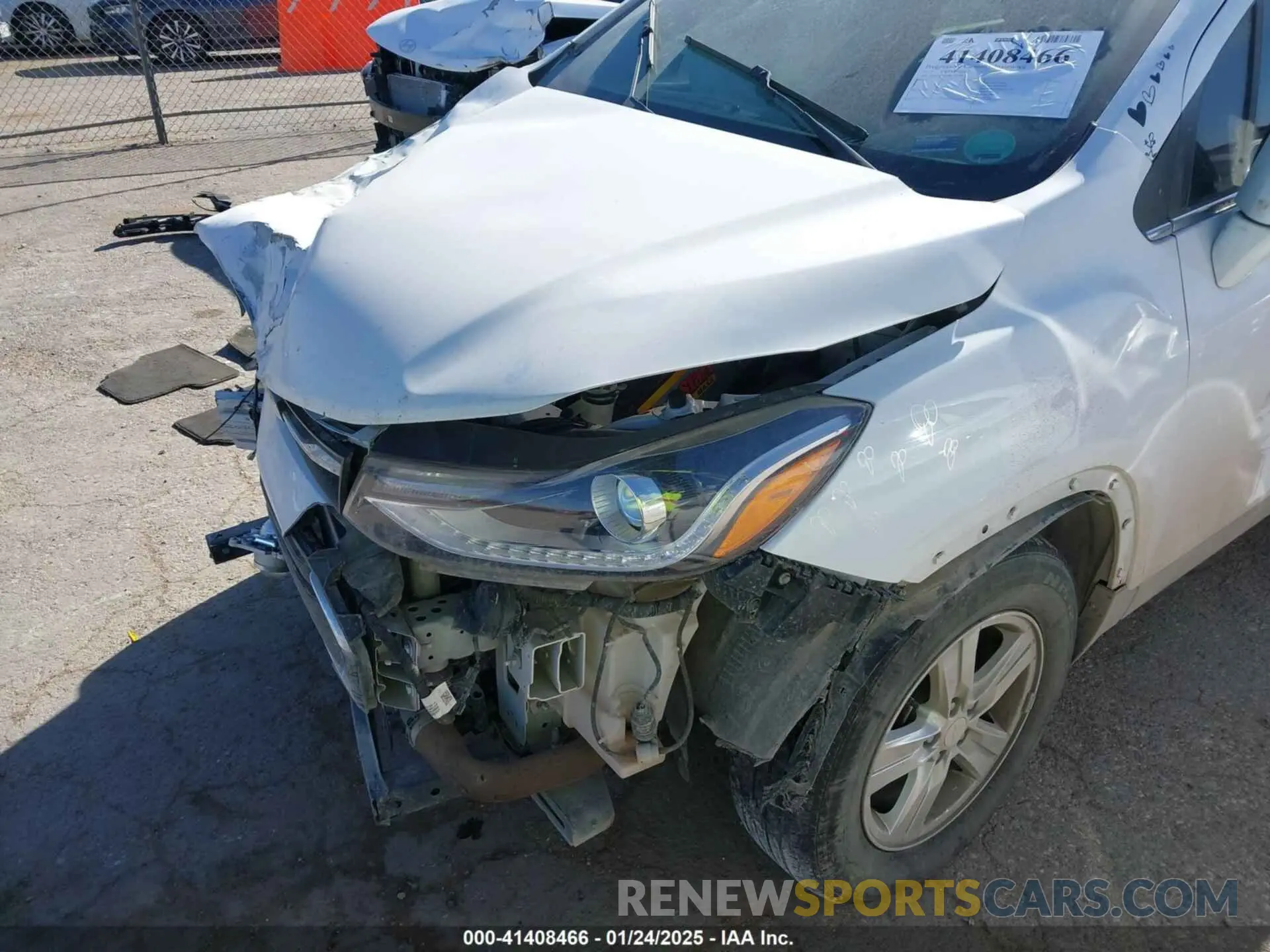 6 Photograph of a damaged car 3GNCJLSB0KL150987 CHEVROLET TRAX 2019